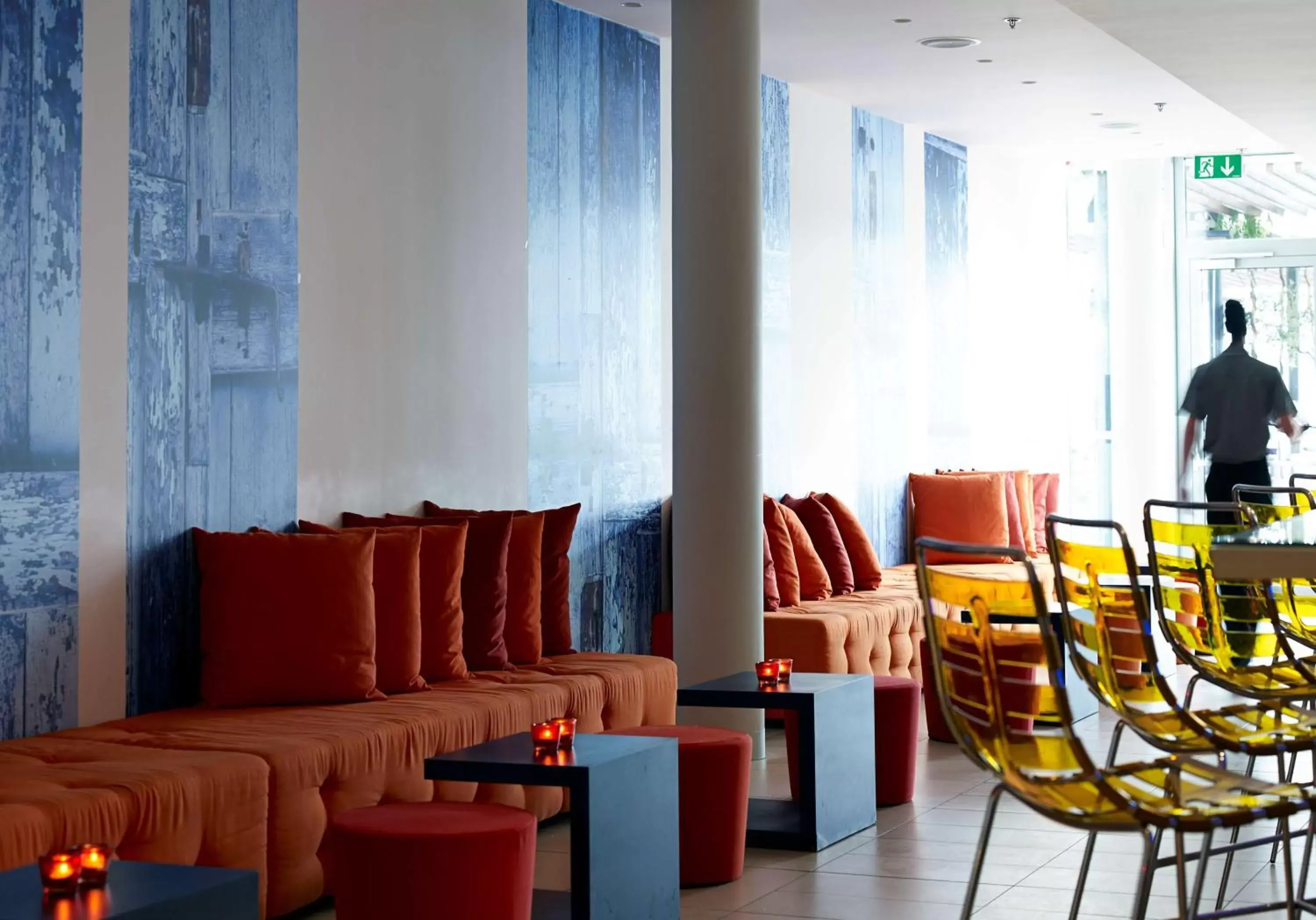 Staff, Seating Area in Radisson Blu Resort & Spa