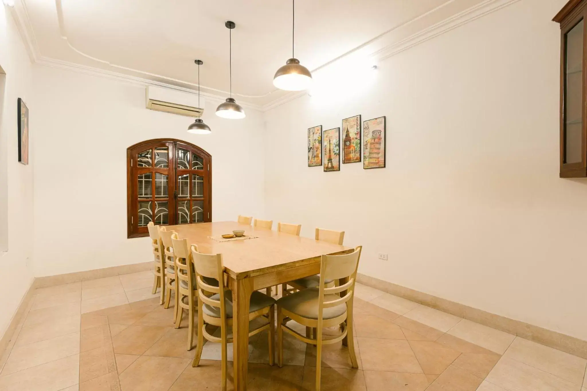 Property building in Eden Westlake Hotel Property building in Eden Westlake Hotel