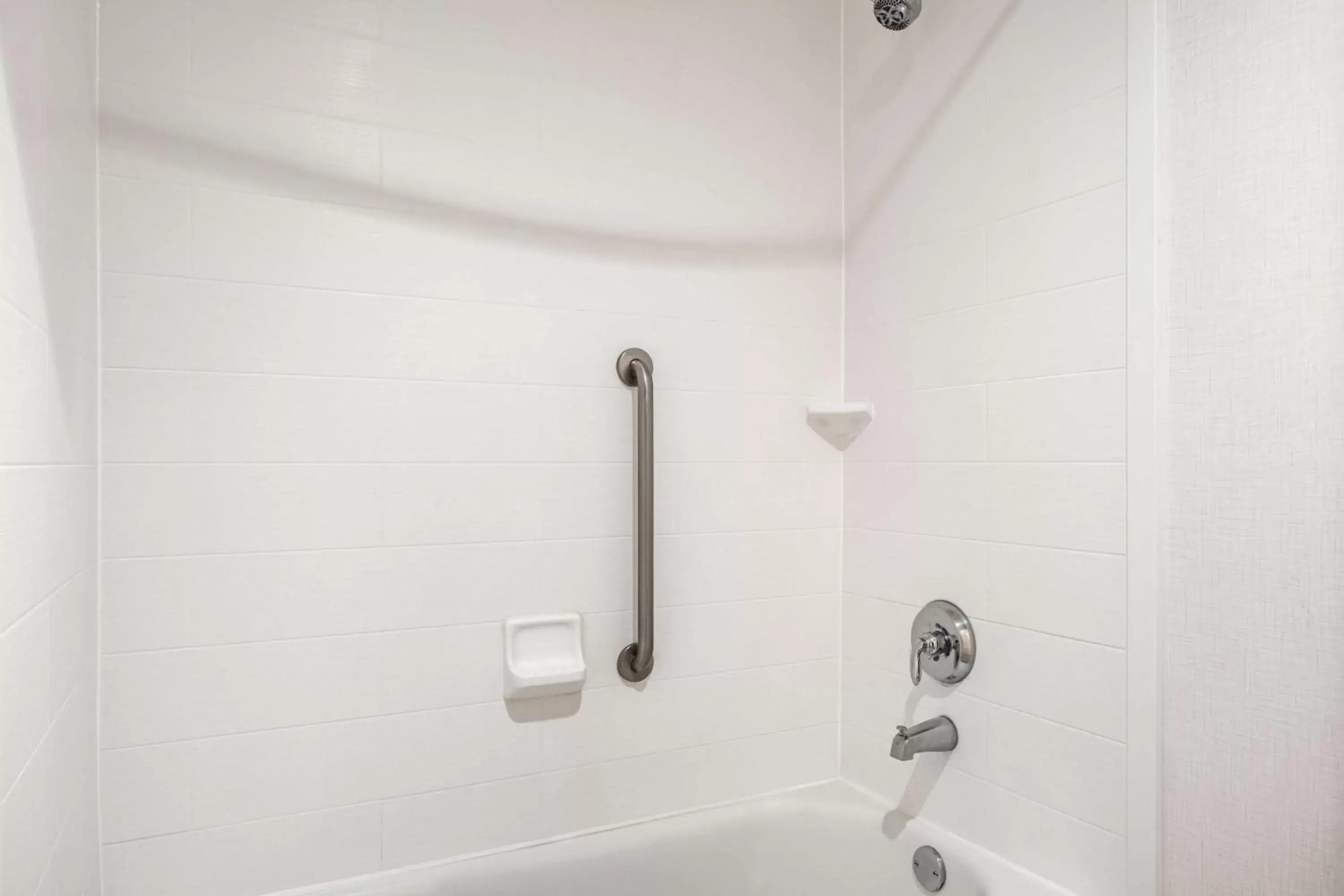 Bathroom in Homewood Suites By Hilton San Marcos