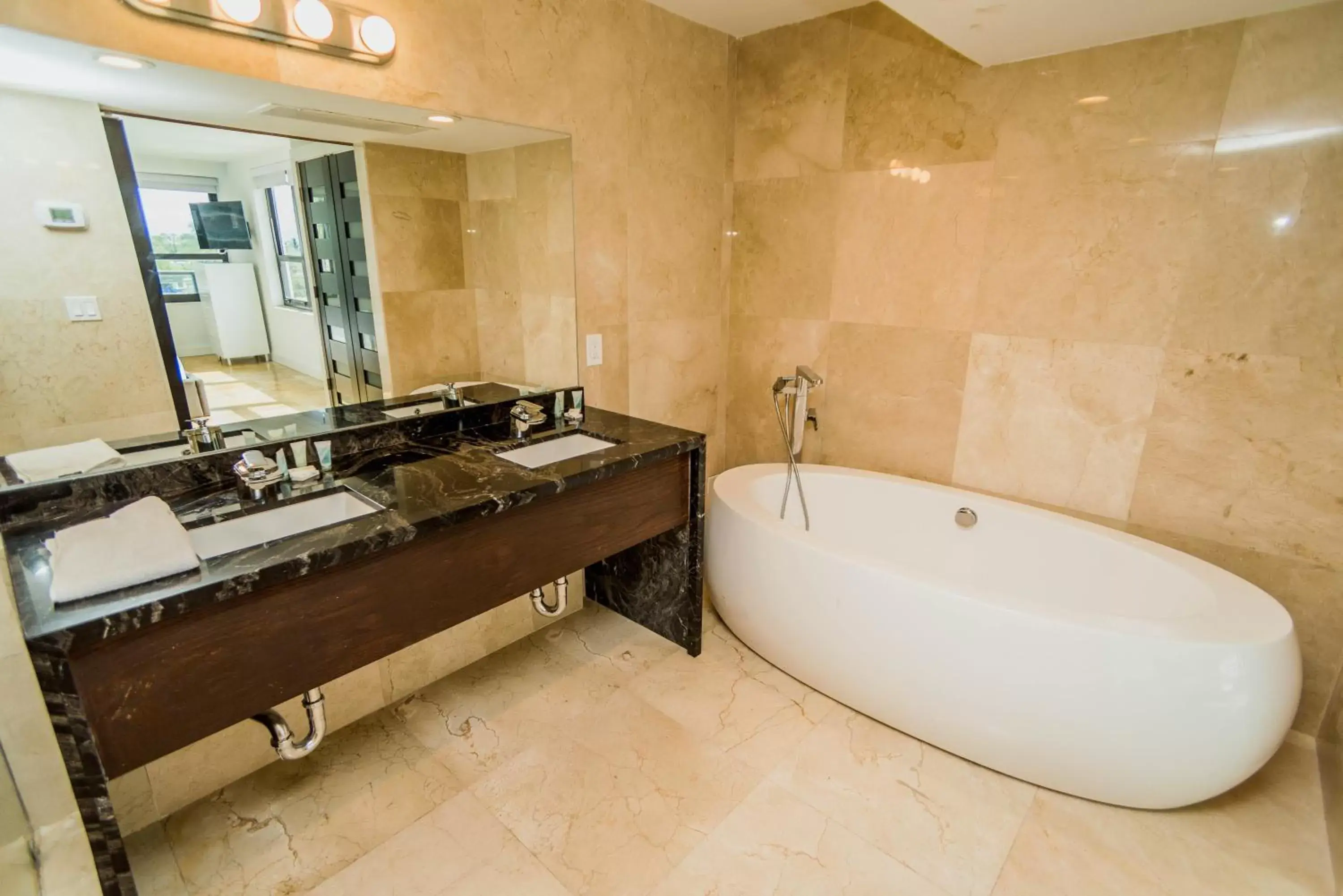 Bath, Bathroom in The Alexander Beach Residences