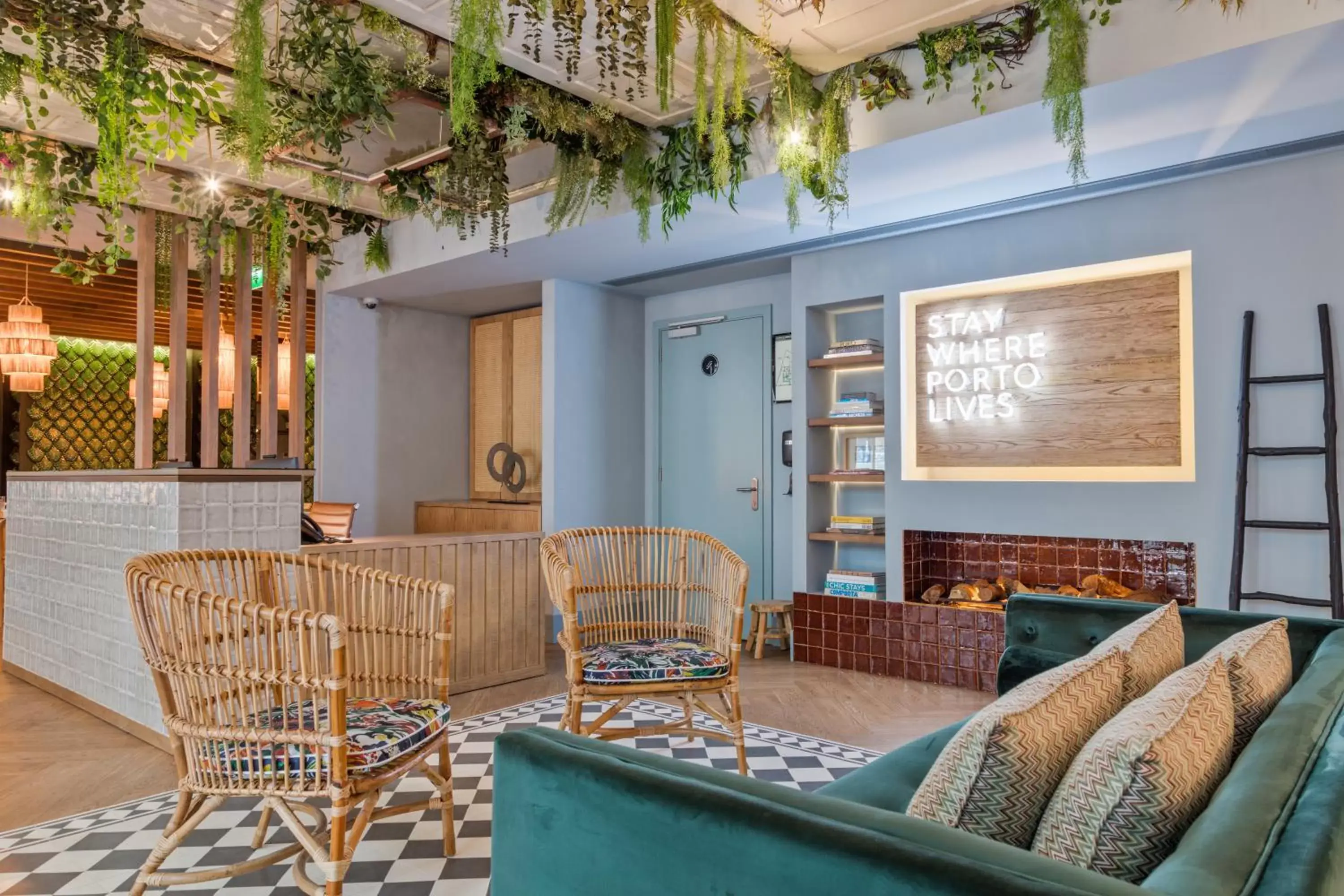 Lobby or reception, Seating Area in Pur Oporto Boutique Hotel by actahotels