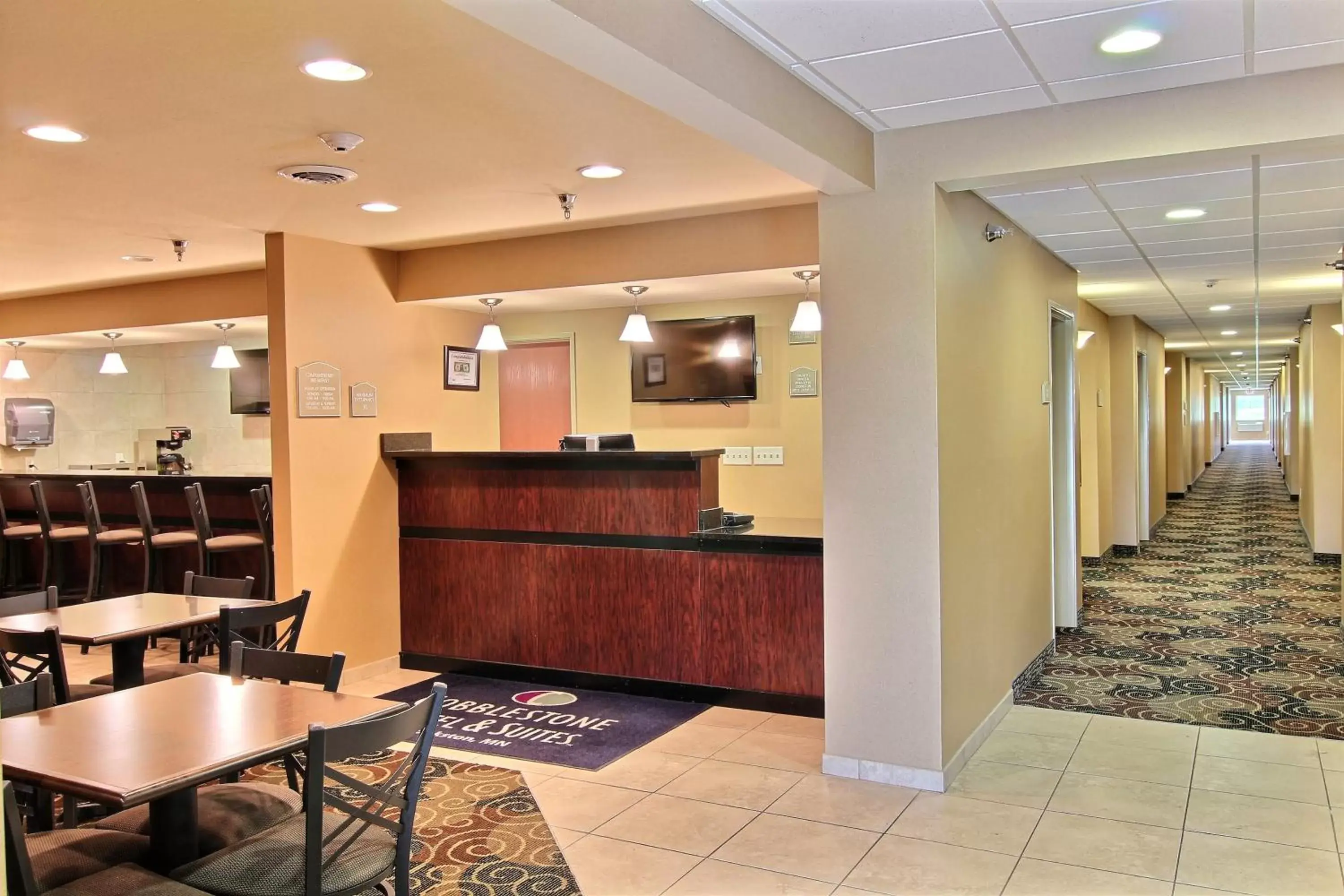 Lobby or reception, Lobby/Reception in Cobblestone Hotel and Suites - Crookston