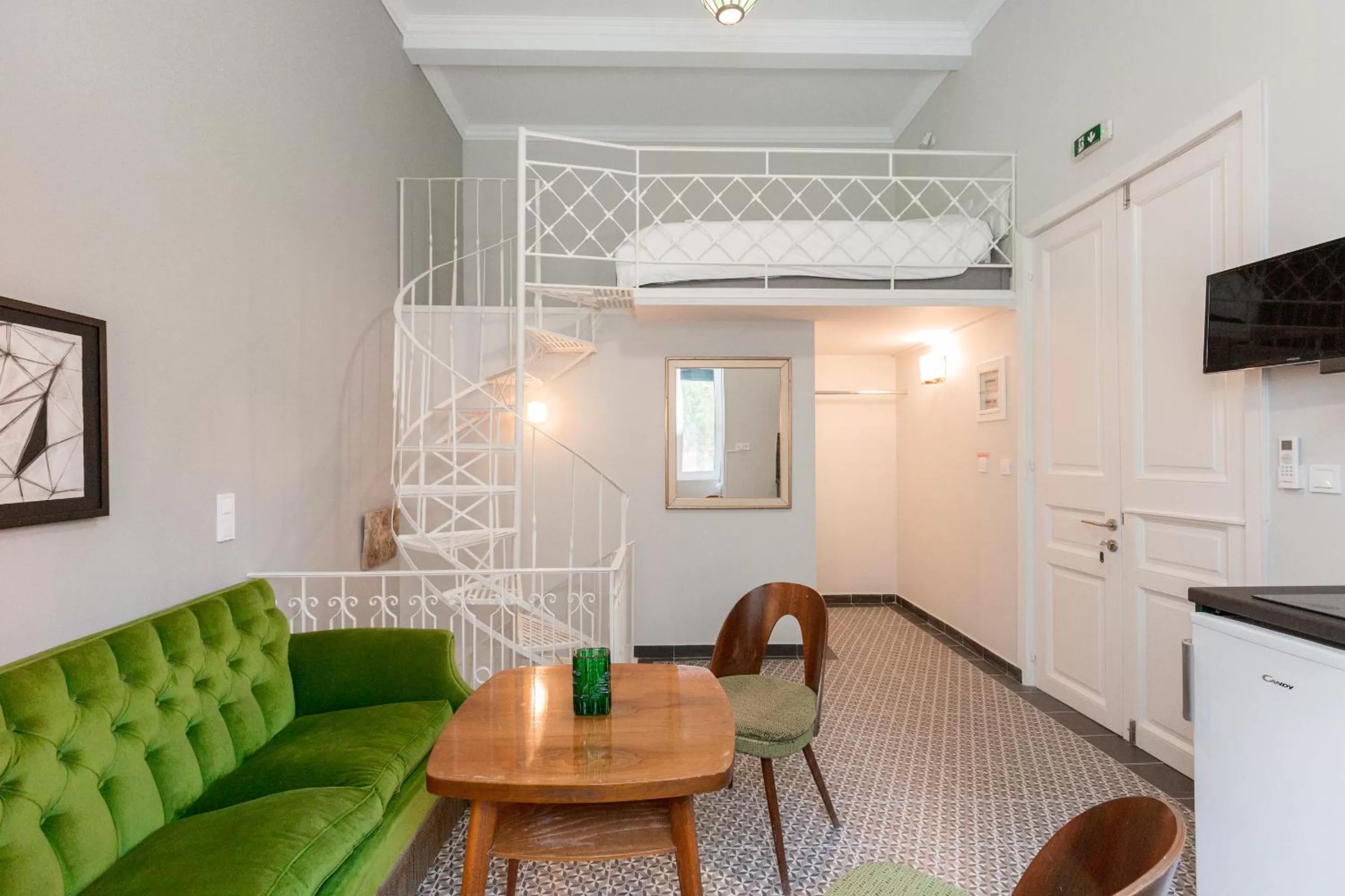 Troon of Athens Apartments