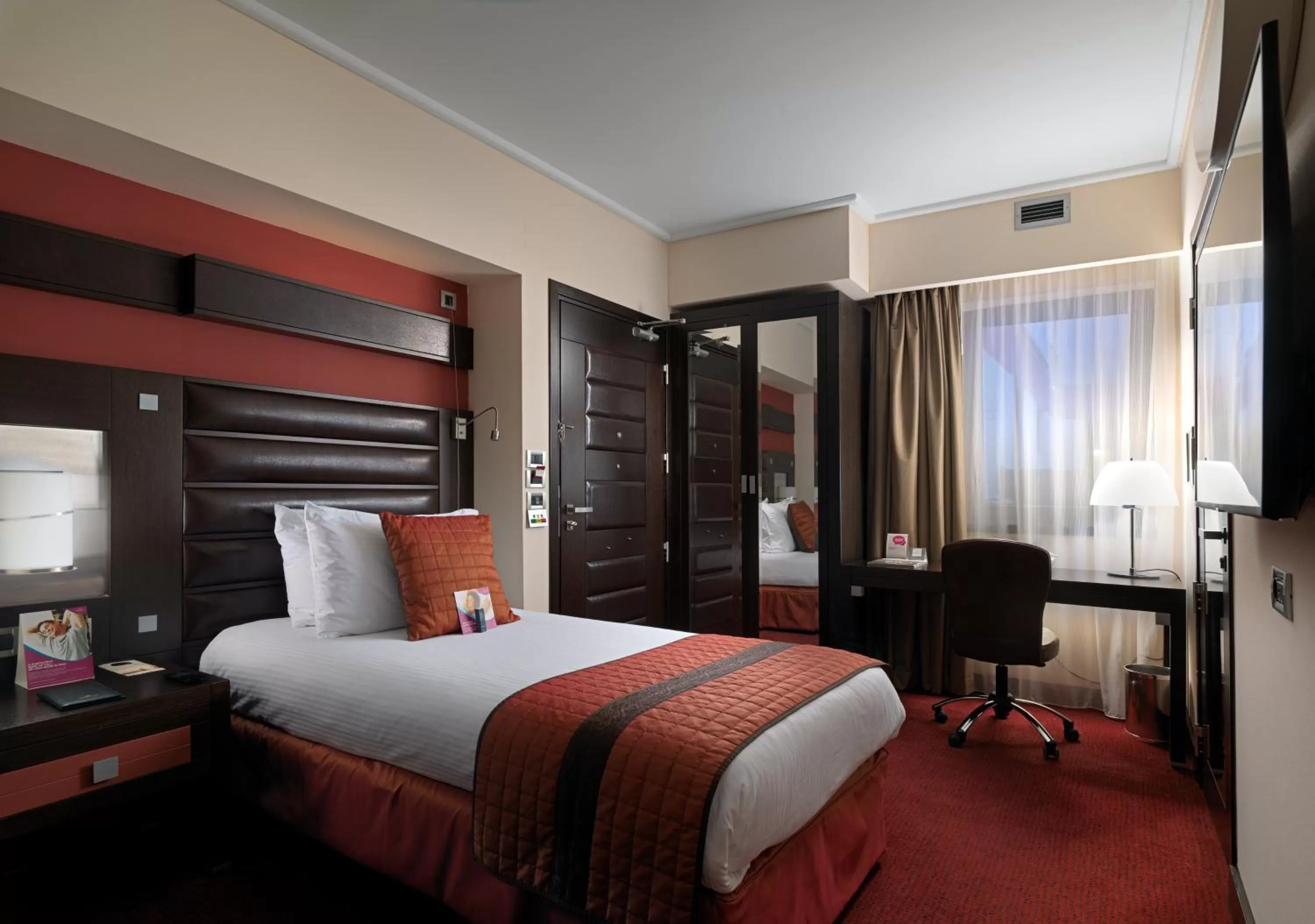 Photo of the whole room, Bed in Crowne Plaza Athens City Centre by IHG