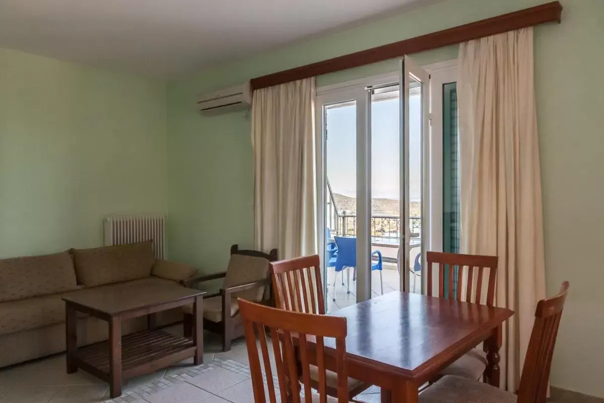 Living room, Dining Area in Epidavros Seascape