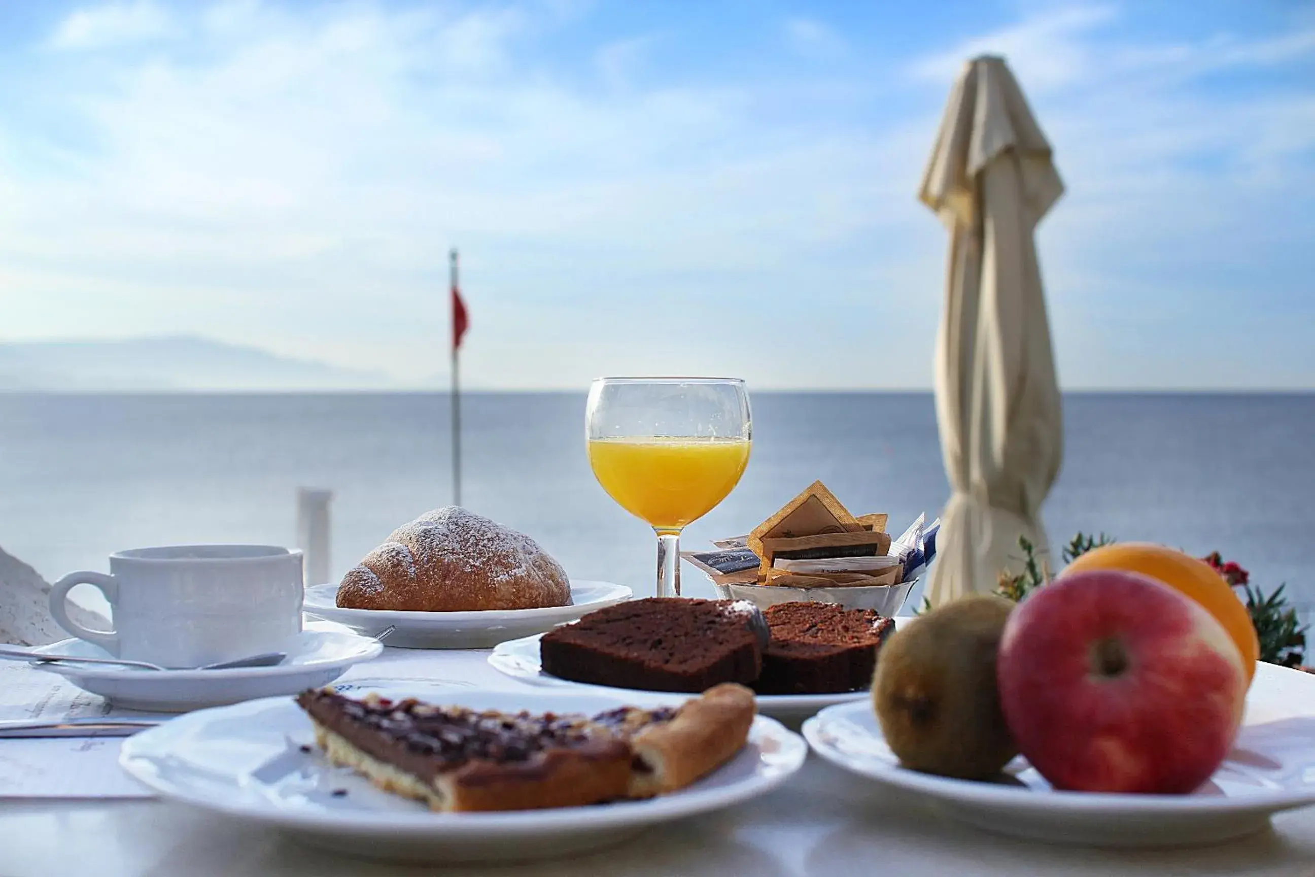 Italian breakfast in Hotel Punta Negra