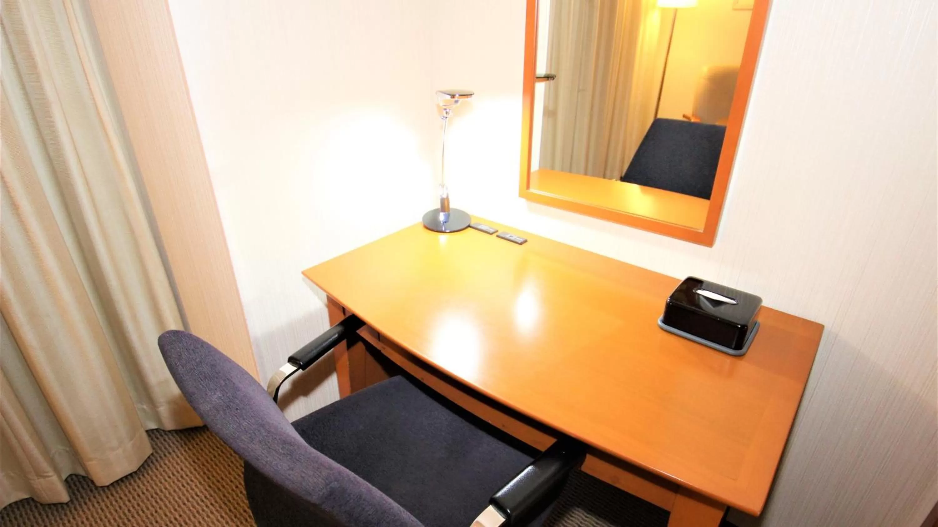 Standard King Room - single occupancy - Mid Floor/Non-Smoking in ANA Holiday Inn Sendai by IHG