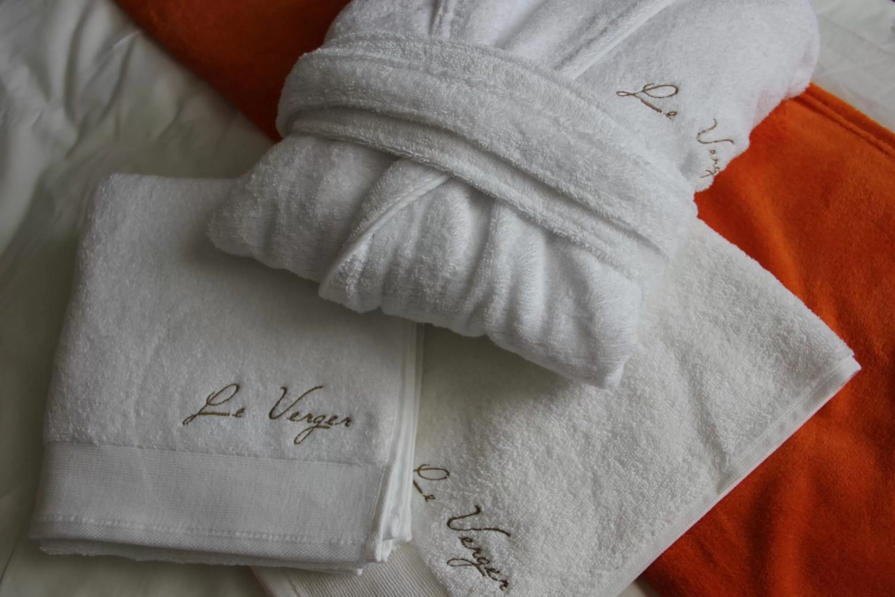 Decorative detail, Bed in B&B L'Orangerie