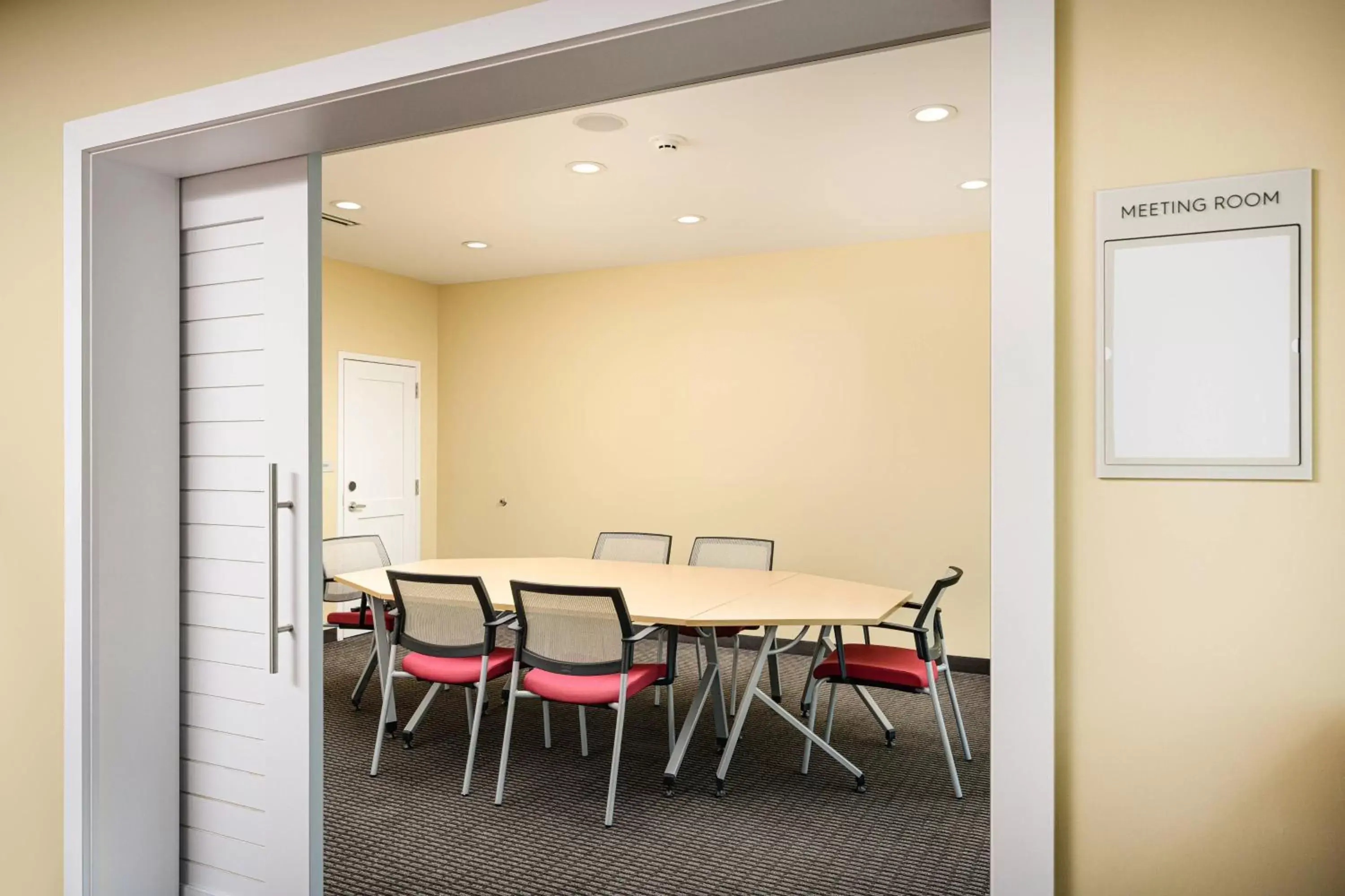 Meeting/conference room in TownePlace Suites by Marriott Tuscaloosa