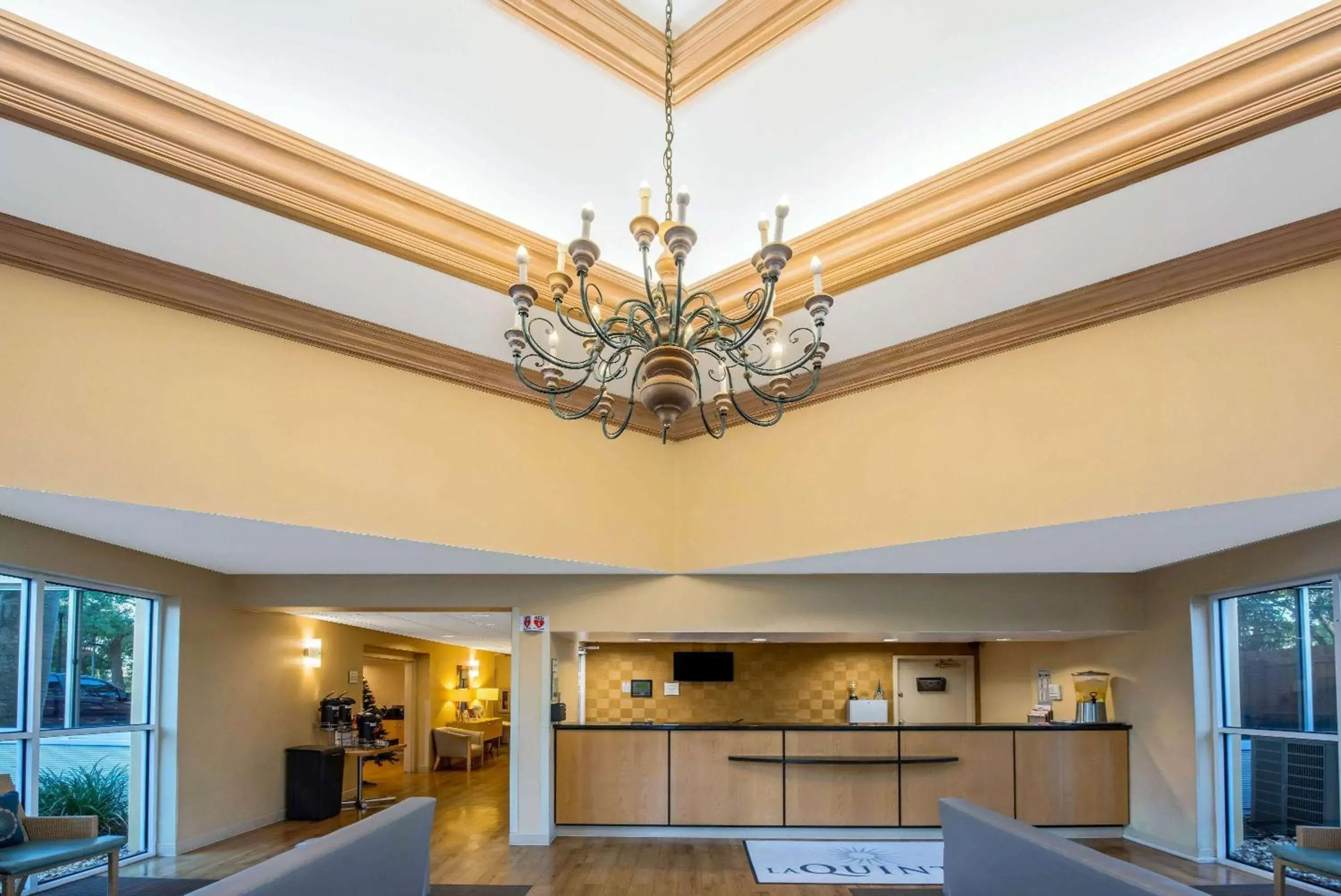 Lobby or reception in La Quinta by Wyndham West Palm Beach Airport Lobby or reception in La Quinta by Wyndham West Palm Beach Airport