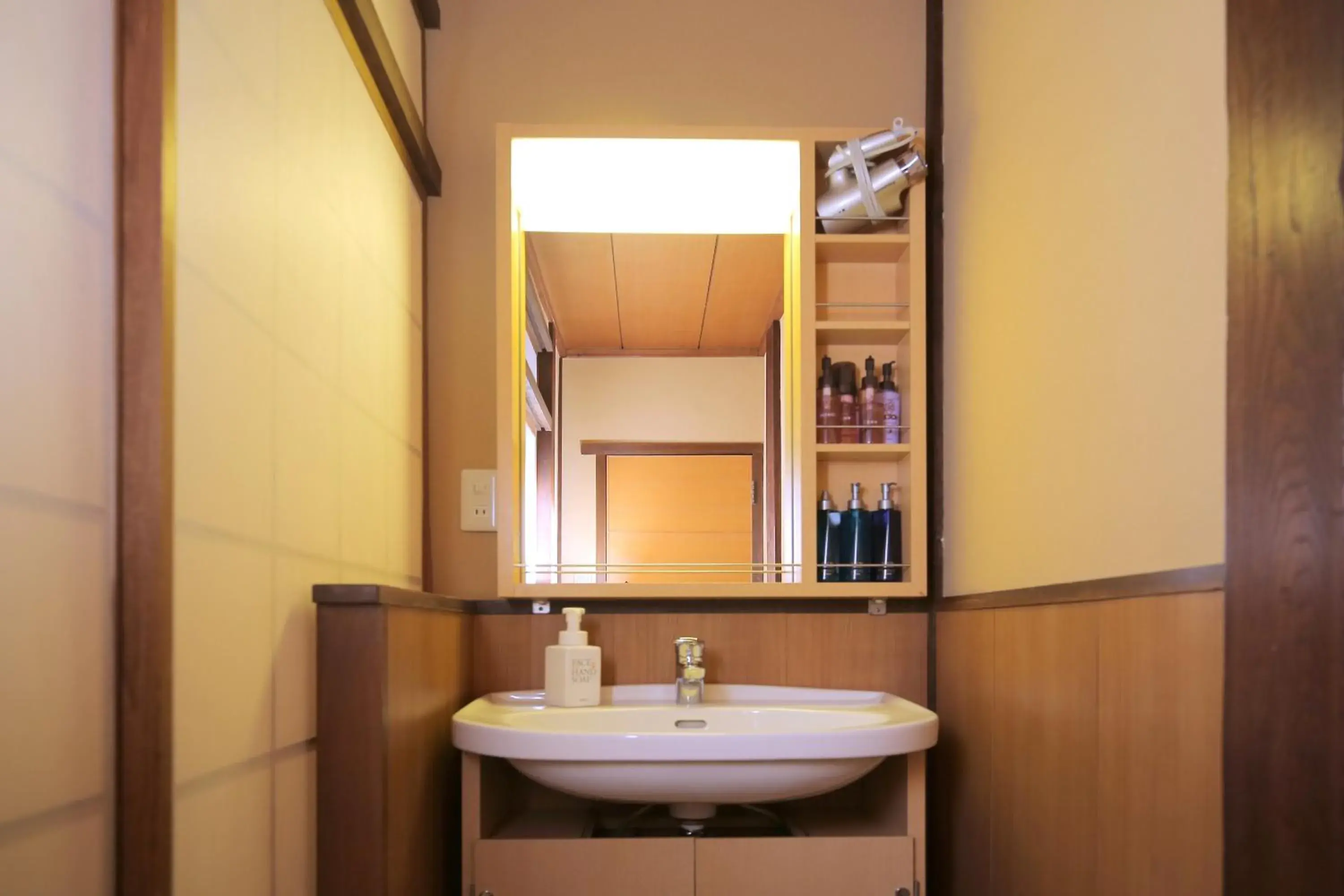 Photo of the whole room, Bathroom in Ryori Ryokan Tsurugata Hotel