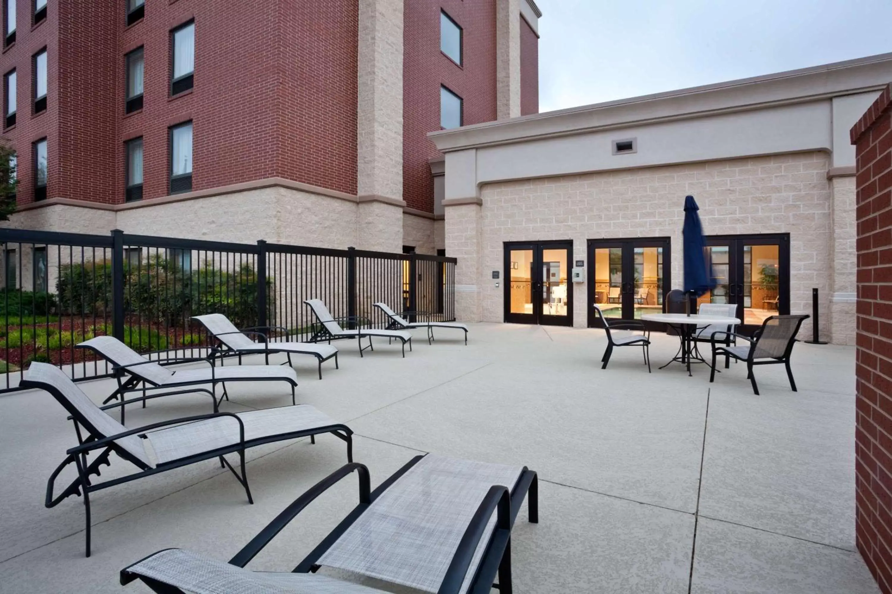 Patio, Property Building in Hampton Inn & Suites Dallas-Allen