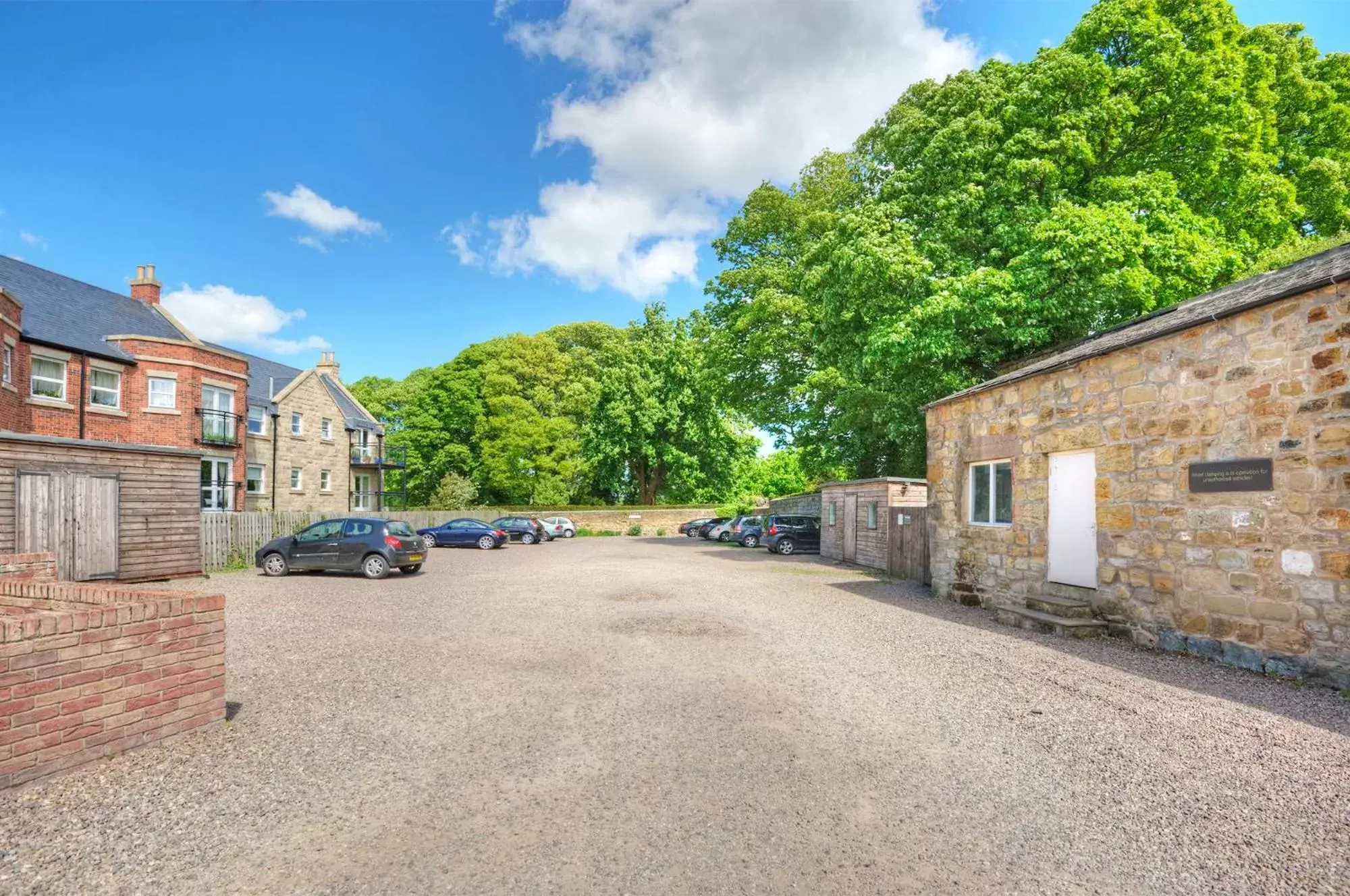 Property Building in The Bondgate Boutique