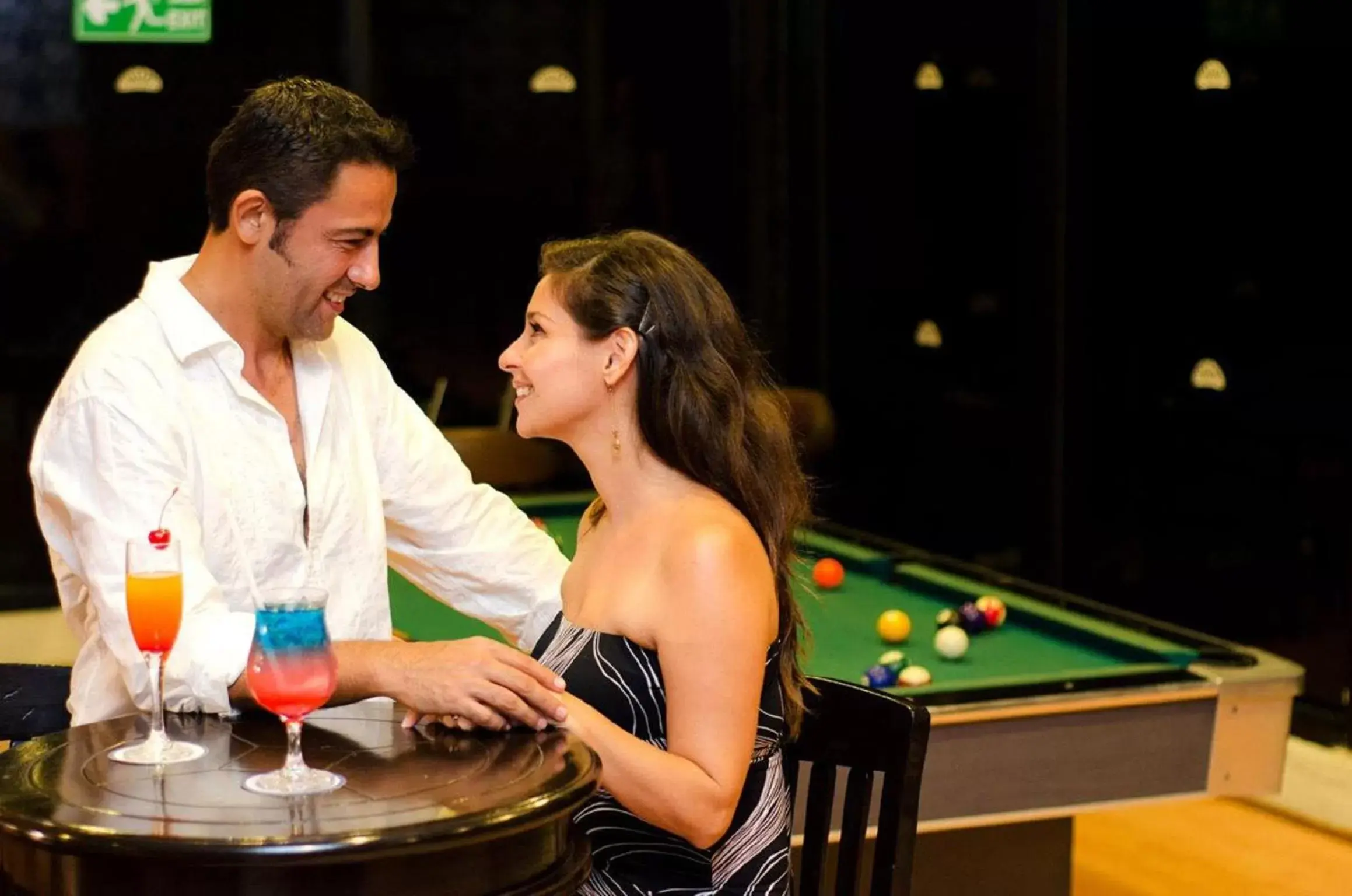 Guests, Billiards in Crown Paradise Club Cancun - All Inclusive