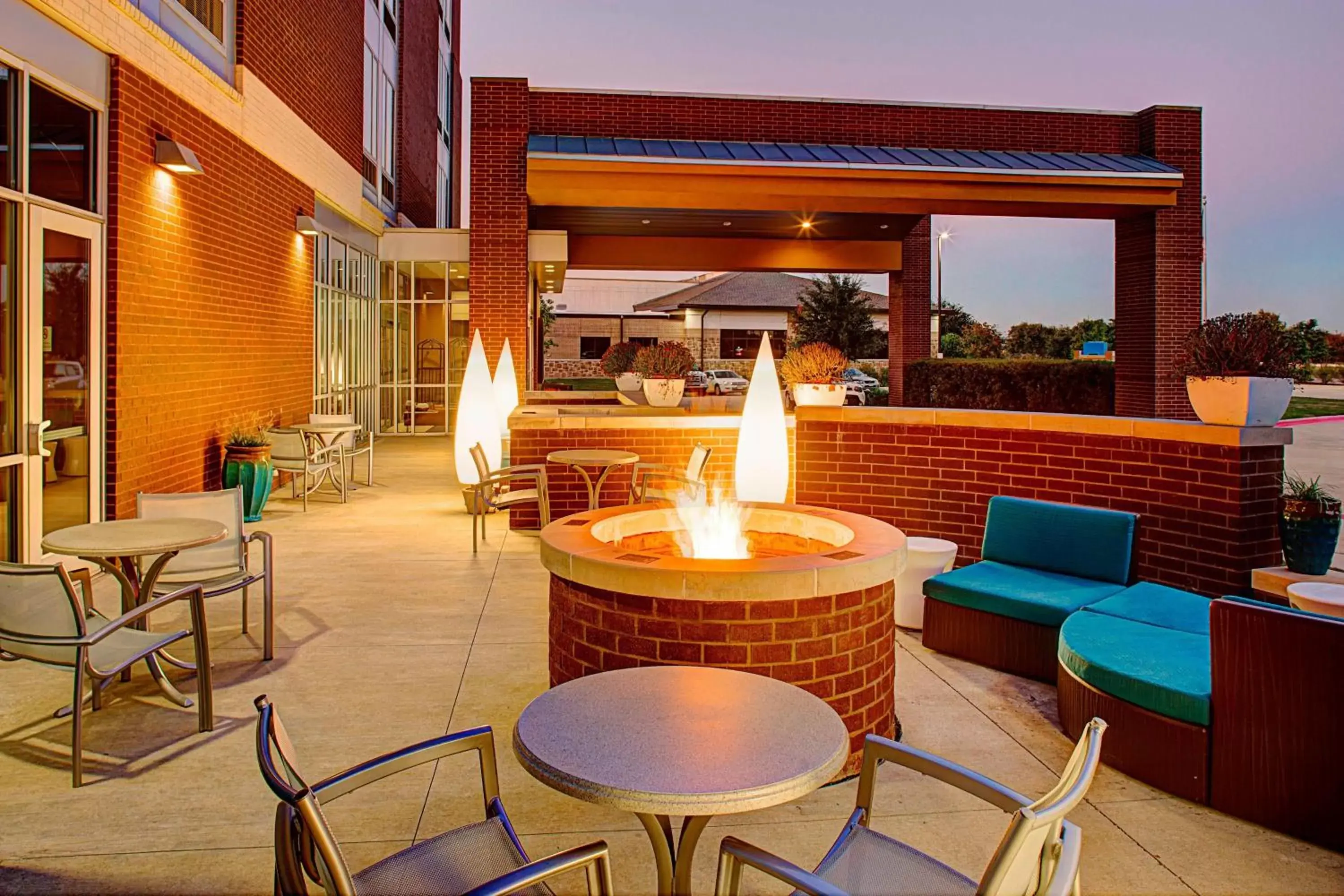 Property building, Lounge/Bar in SpringHill Suites by Marriott Dallas Richardson/Plano