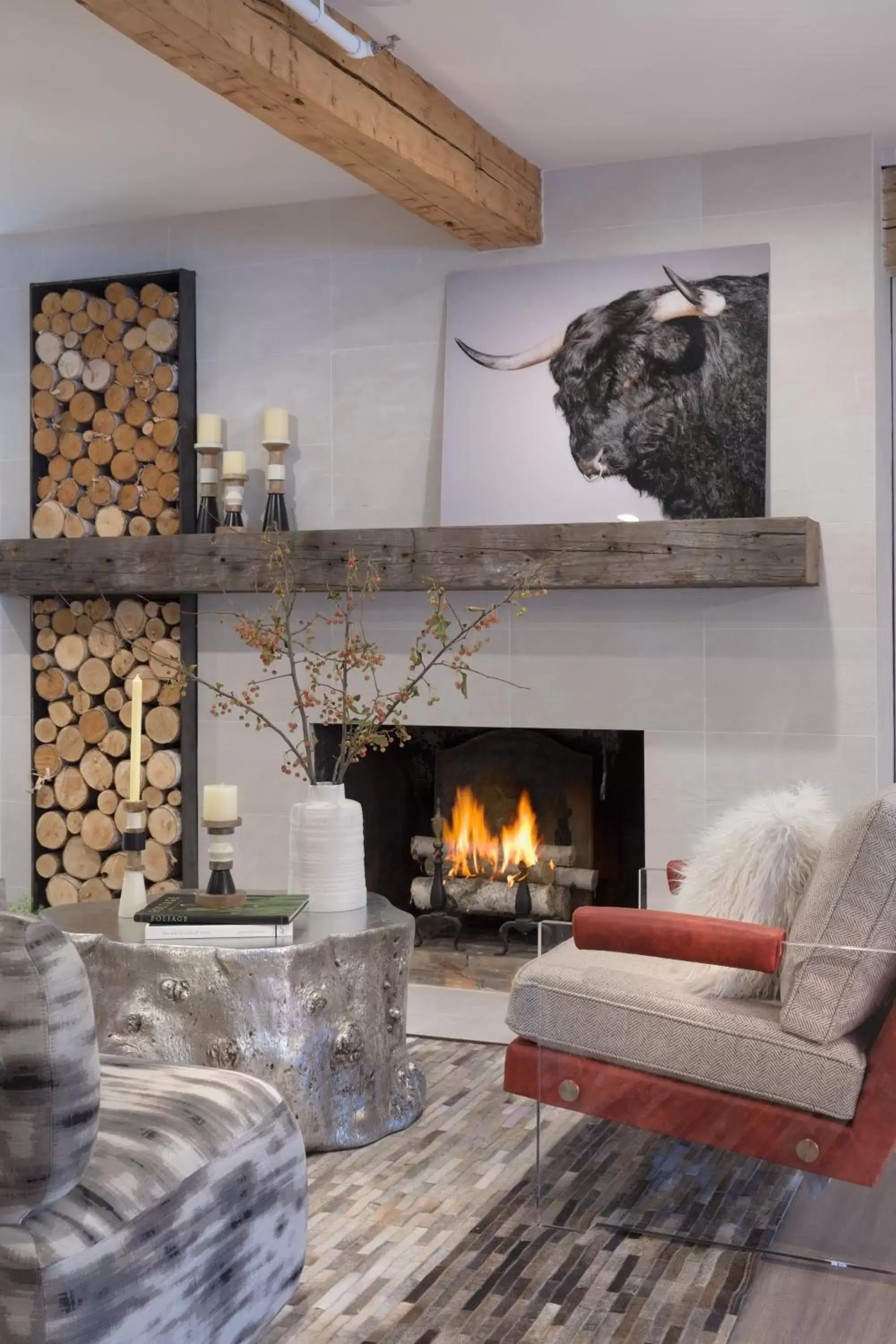 Living room, Seating Area in Field Guide Lodge