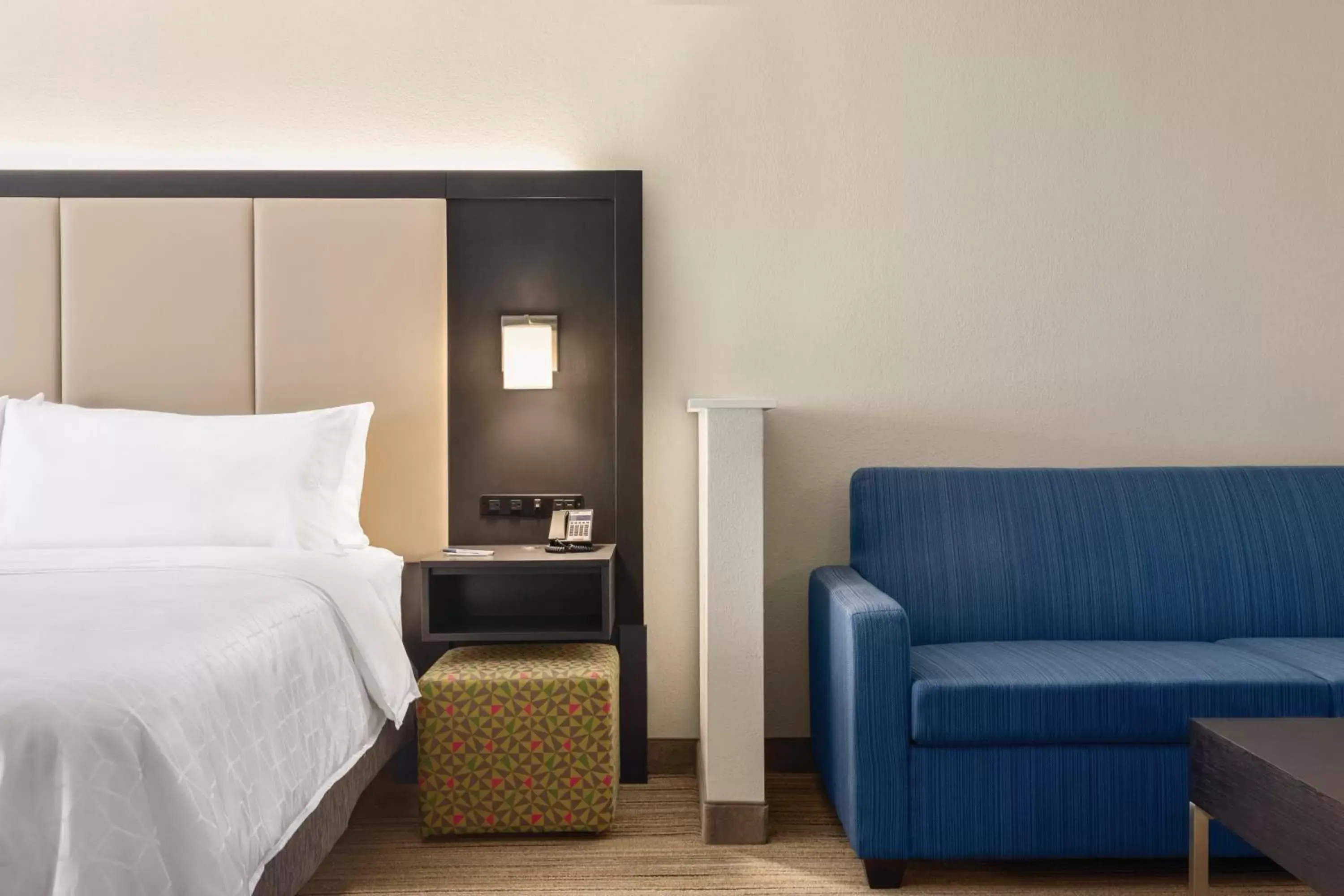 Bedroom, Bed in Holiday Inn Express Hotel & Suites Lawton-Fort Sill, an IHG Hotel