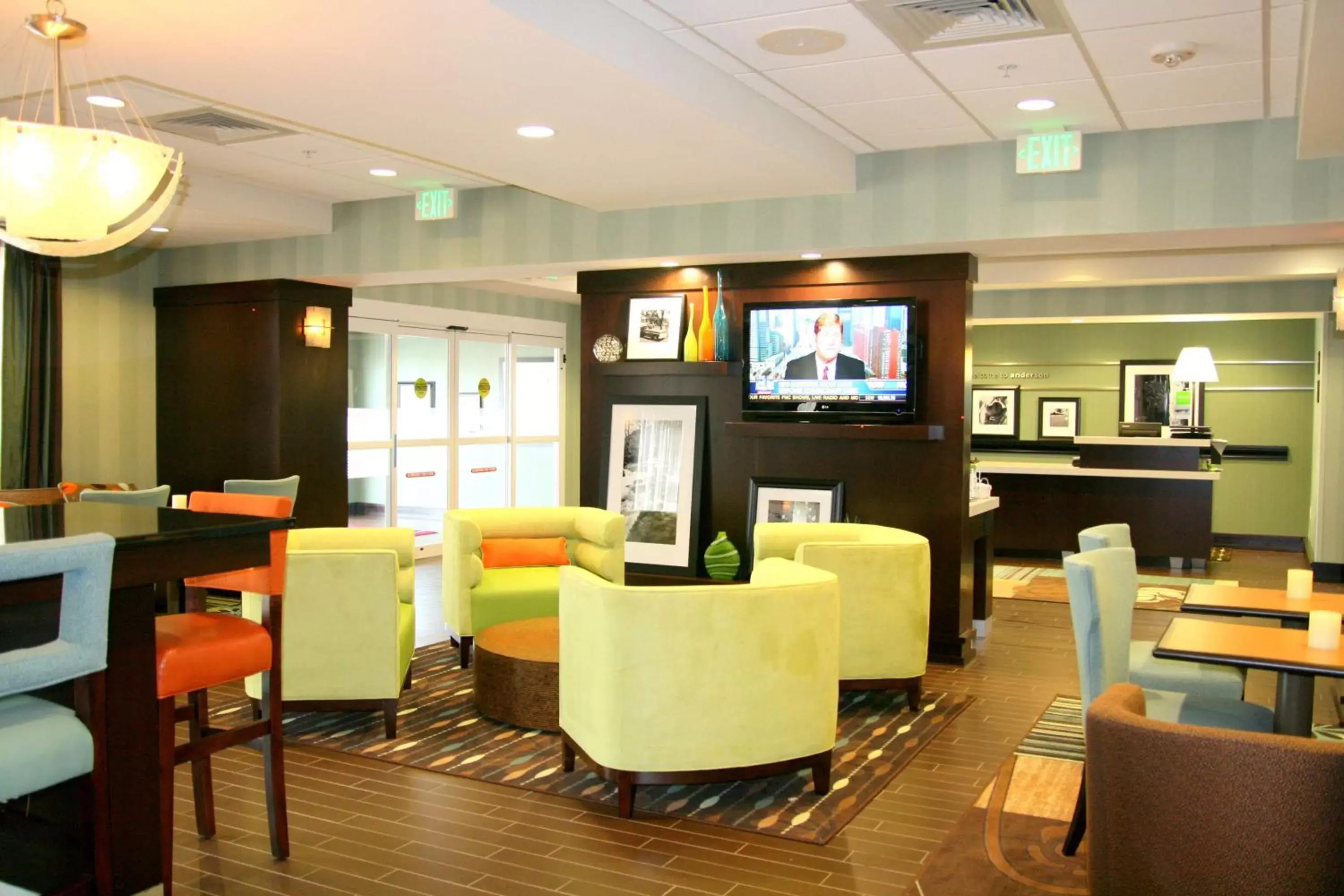 Lobby or reception, Lounge/Bar in Hampton Inn Anderson/Alliance Business Park