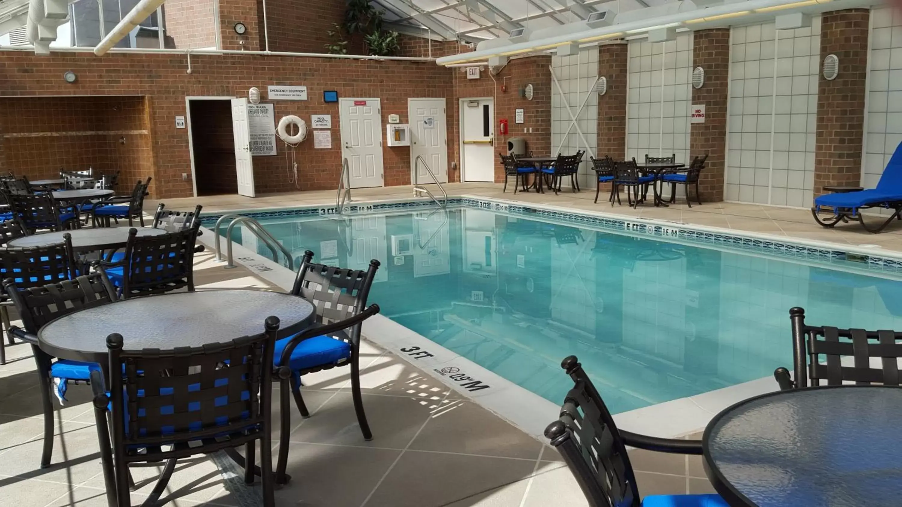 Swimming Pool in Varsity Clubs of America South Bend
