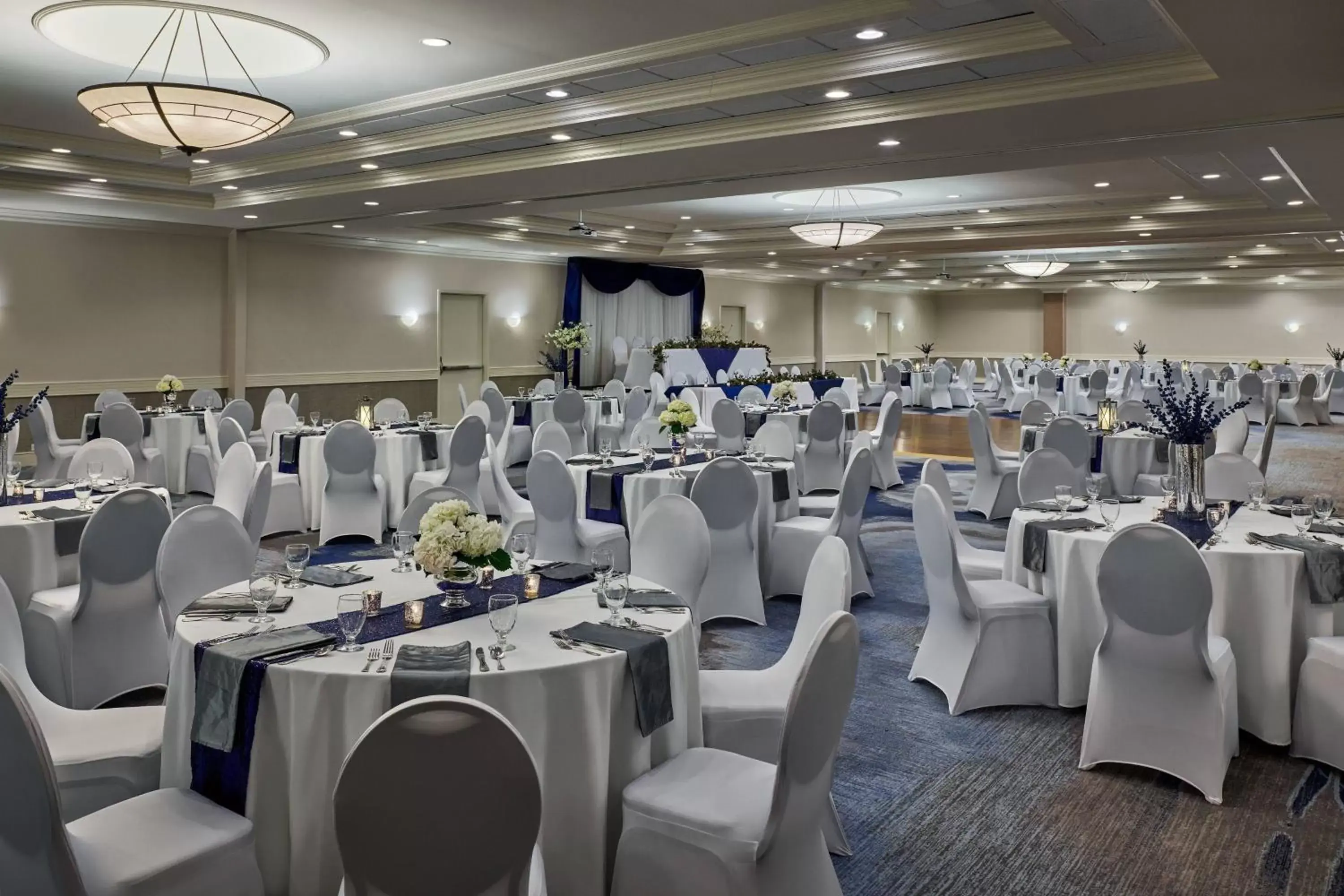 Meeting/conference room, Banquet Facilities in Delta Hotels by Marriott Muskegon Convention Center