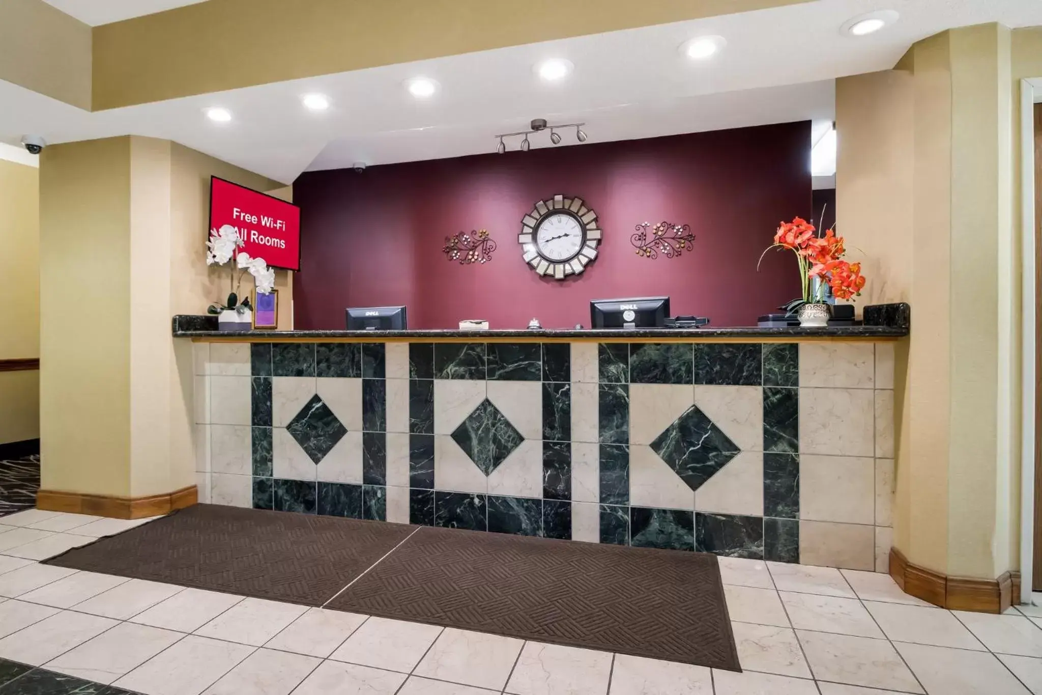 Lobby or reception, Lobby/Reception in Red Roof Inn South Bend - Mishawaka