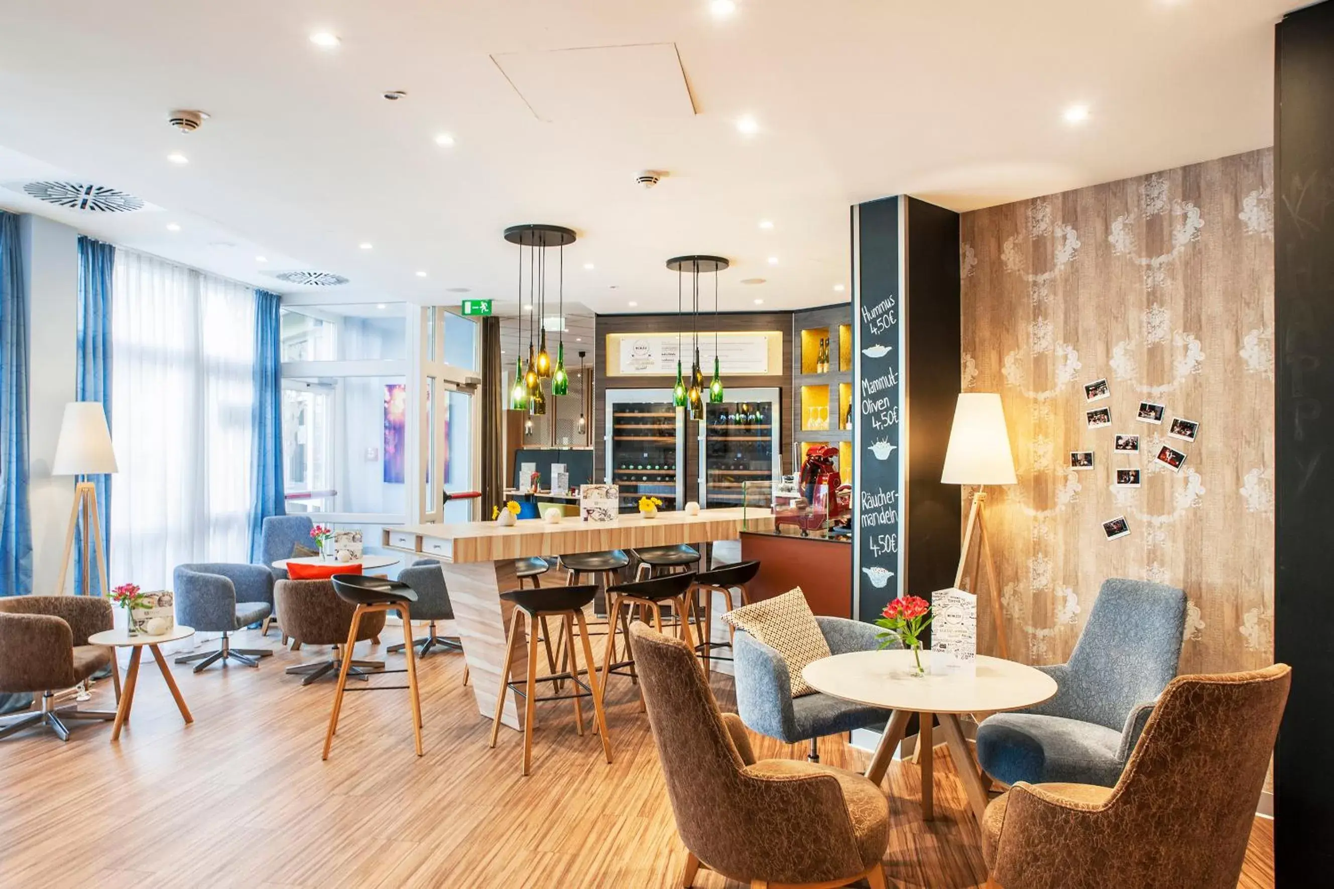 Lounge or bar, Restaurant/Places to Eat in Mercure Hotel Hannover City