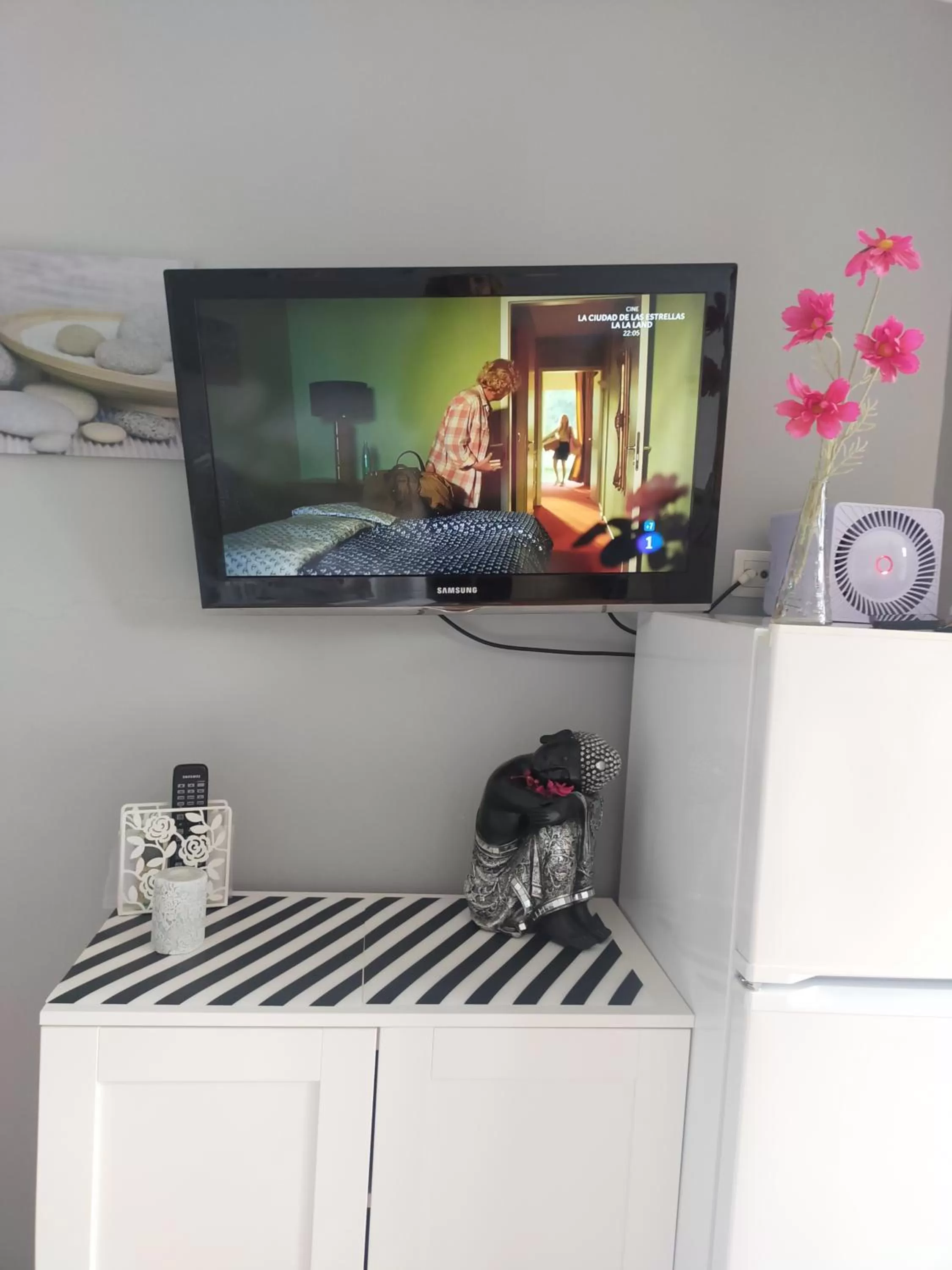 TV/Entertainment Center in Benalmadena ,apartamento-Estudio primera Línea de Playa