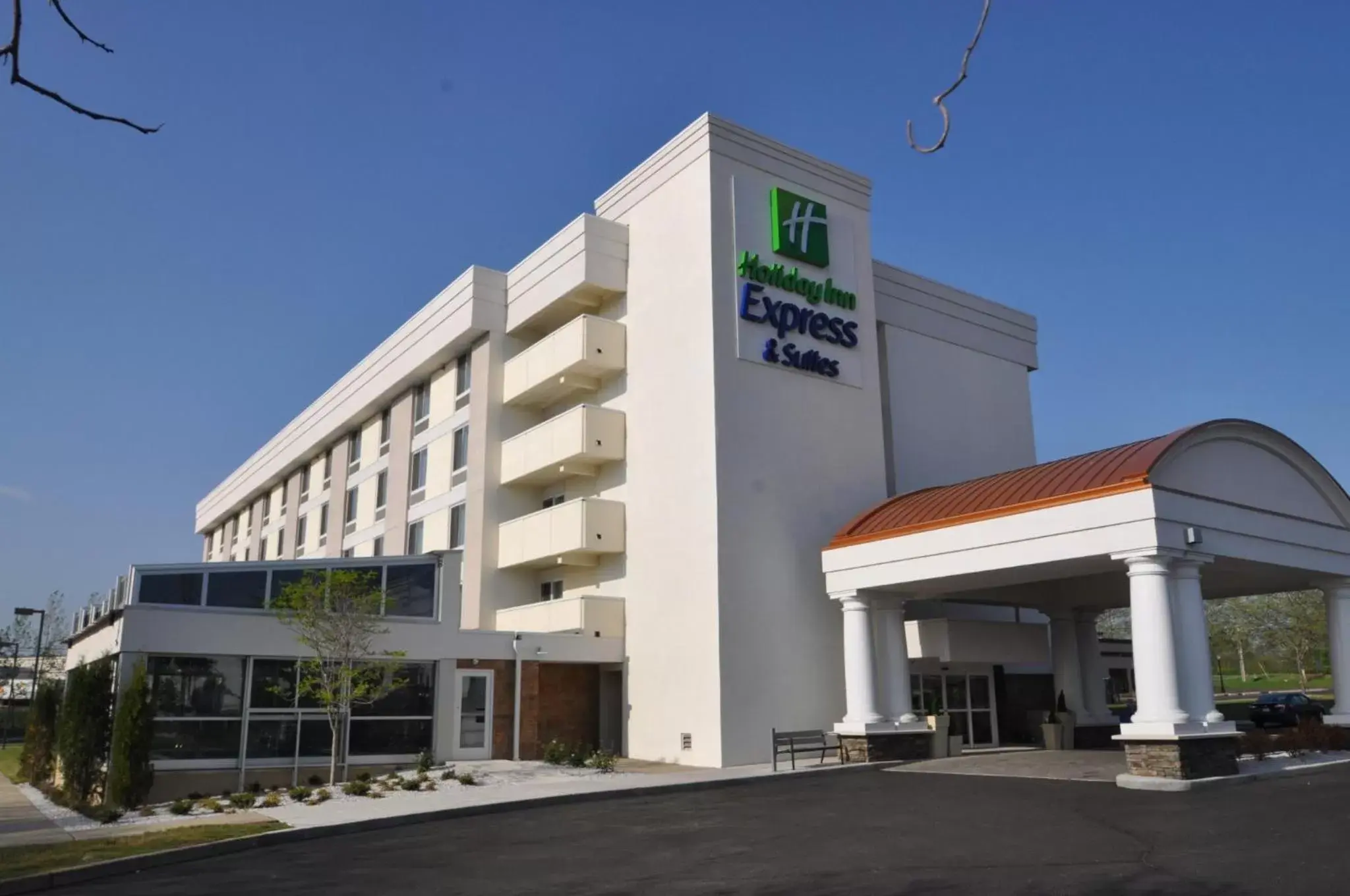 Property building in Holiday Inn Express Milford by IHG Property building in Holiday Inn Express Milford by IHG