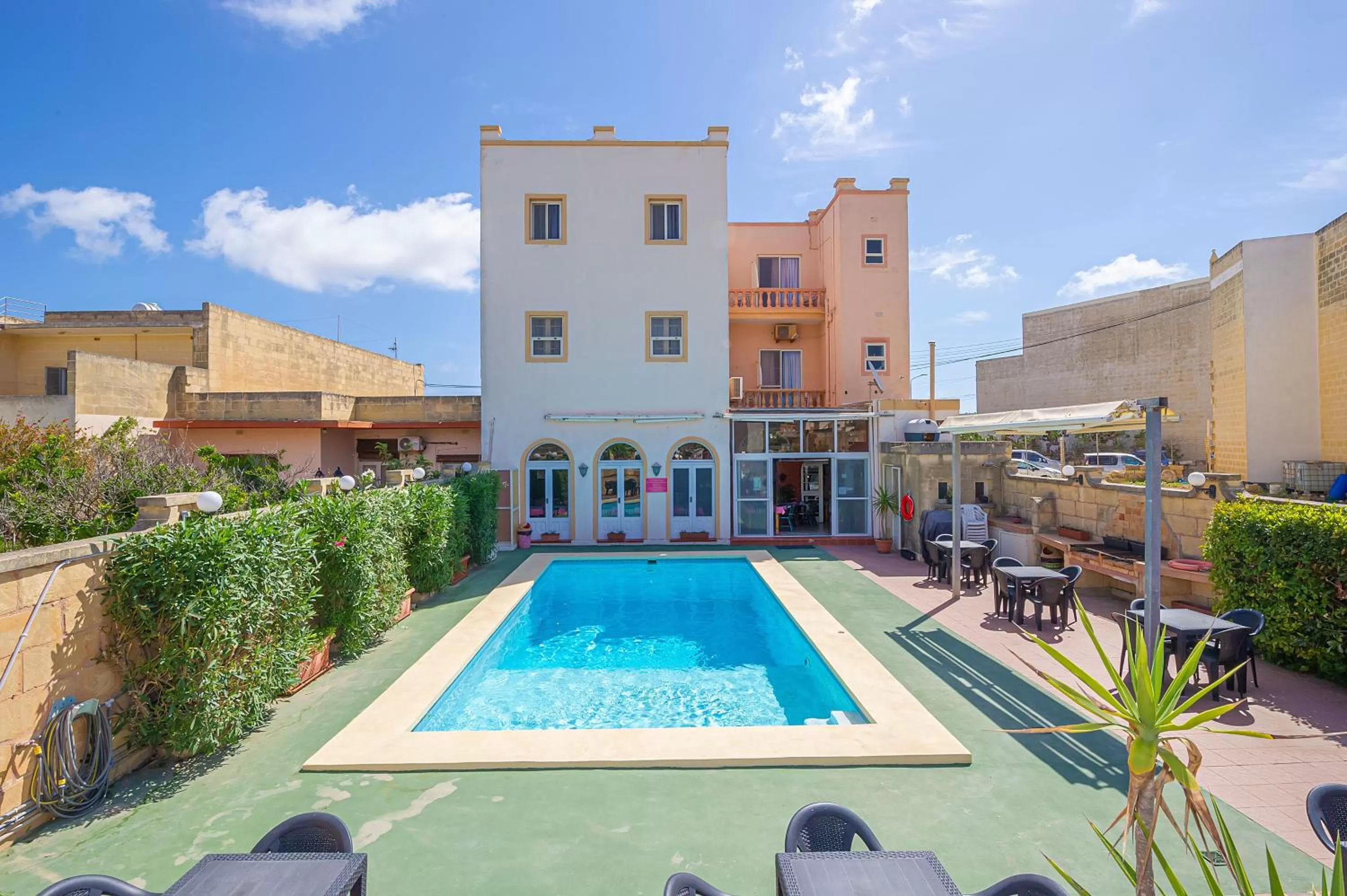 Swimming pool in Mariblu Hotel