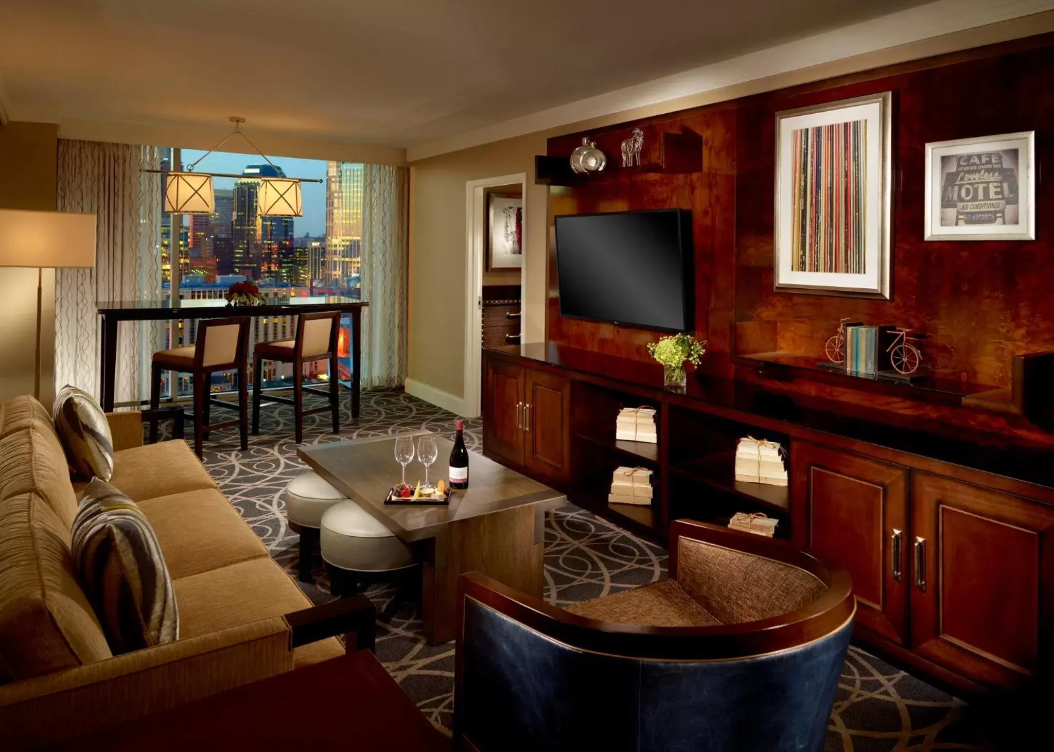 Photo of the whole room, Lounge/Bar in Omni Nashville Hotel