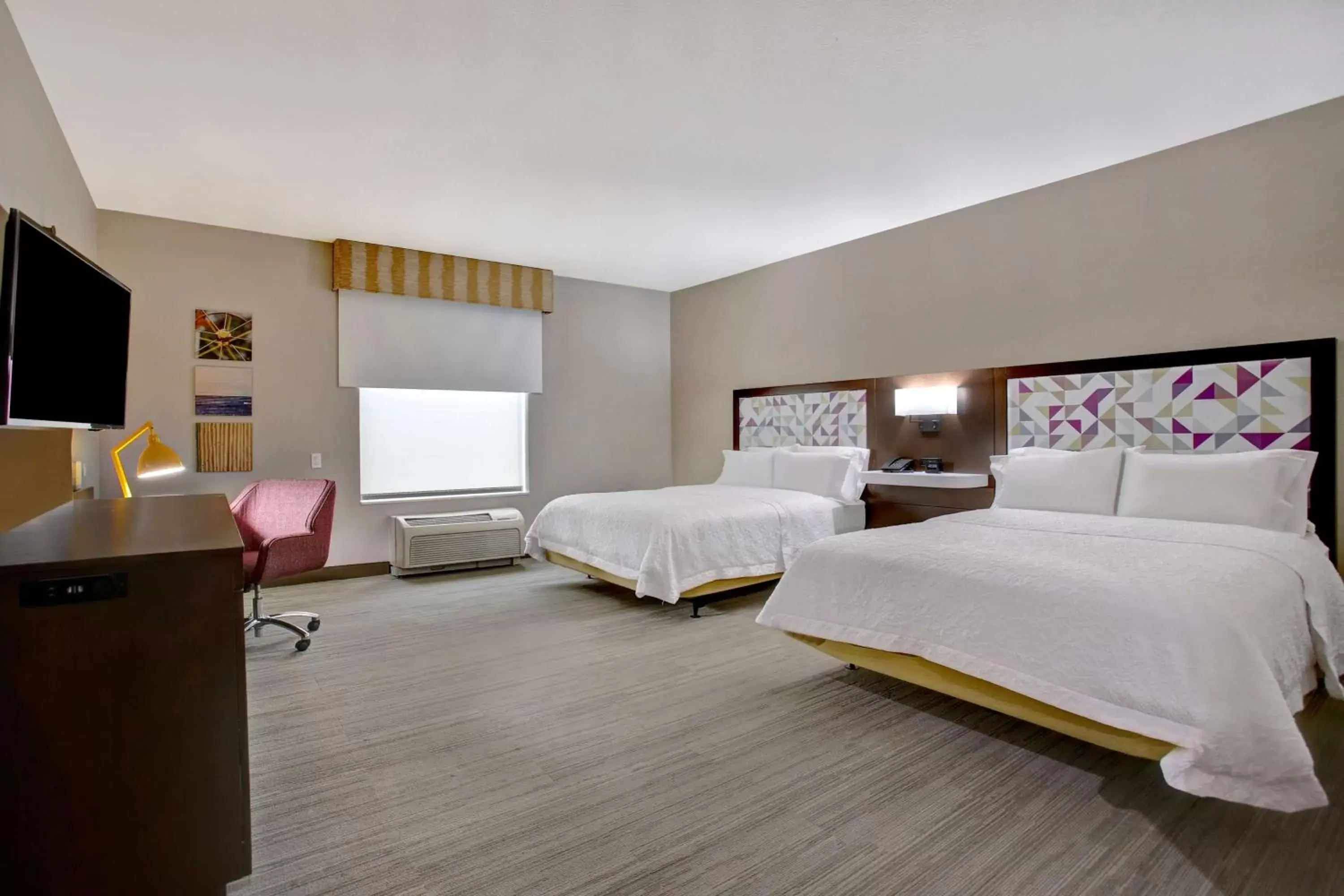 Bedroom, Bed in Hampton Inn & Suites Dallas-DeSoto