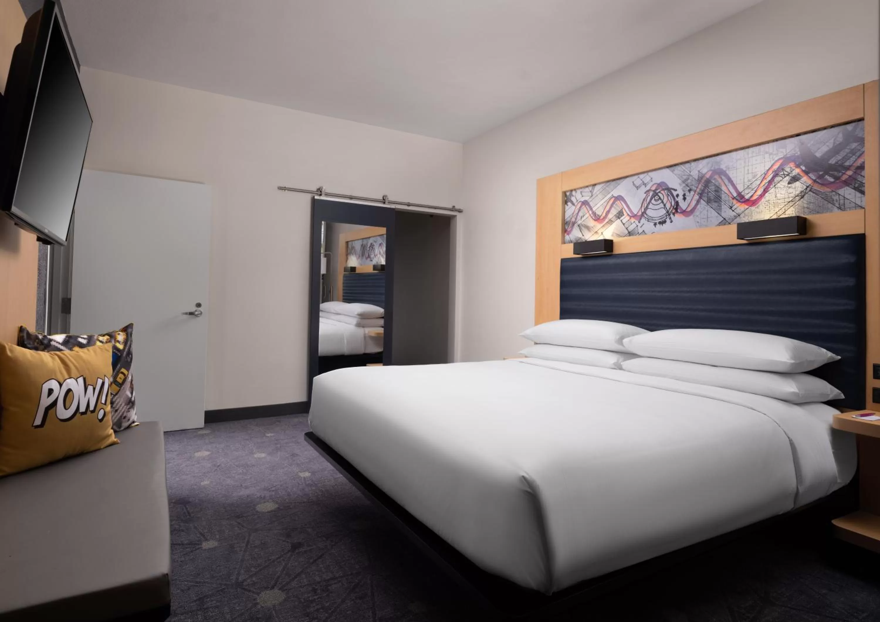 Bed in Aloft El Segundo - Los Angeles Airport