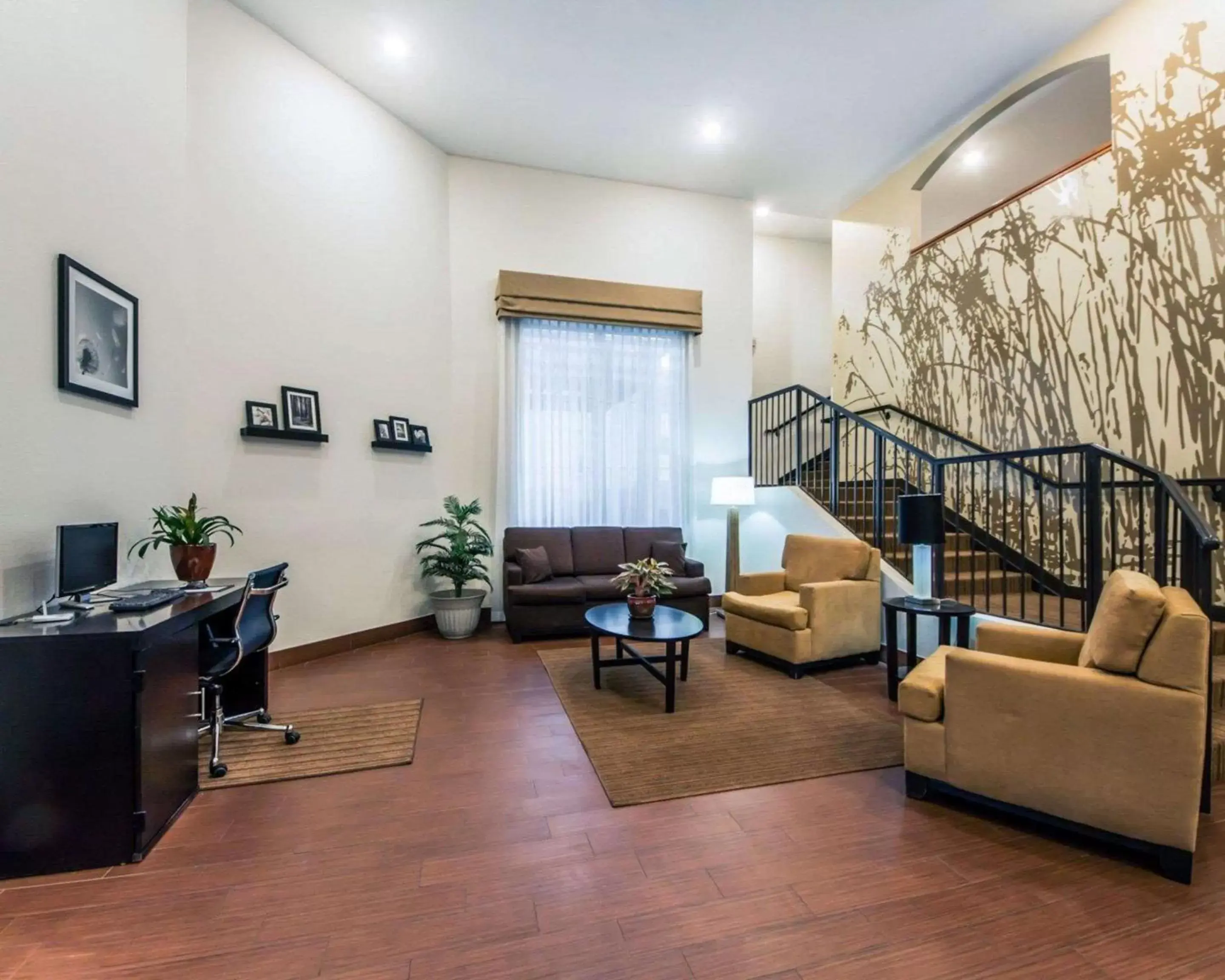 Lobby or reception, Seating Area in Sleep Inn & Suites Guthrie - Edmond North