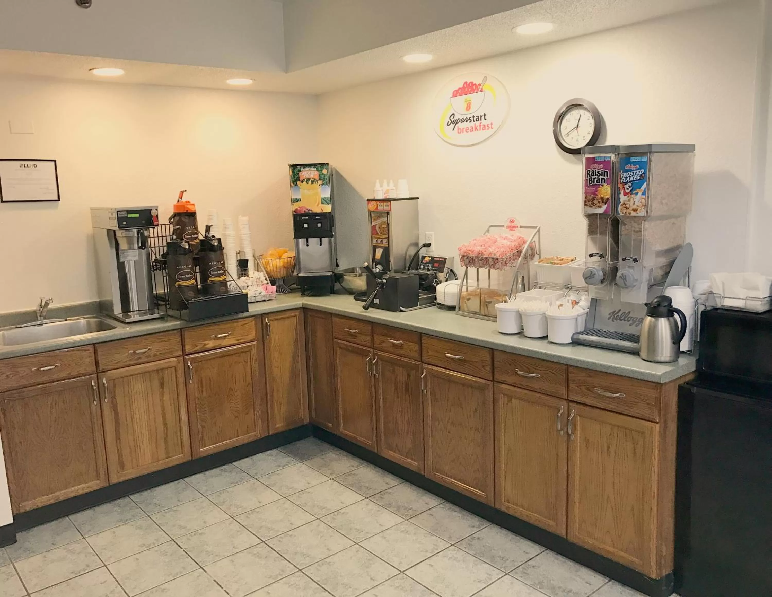 Area and facilities in Super 8 by Wyndham Groton