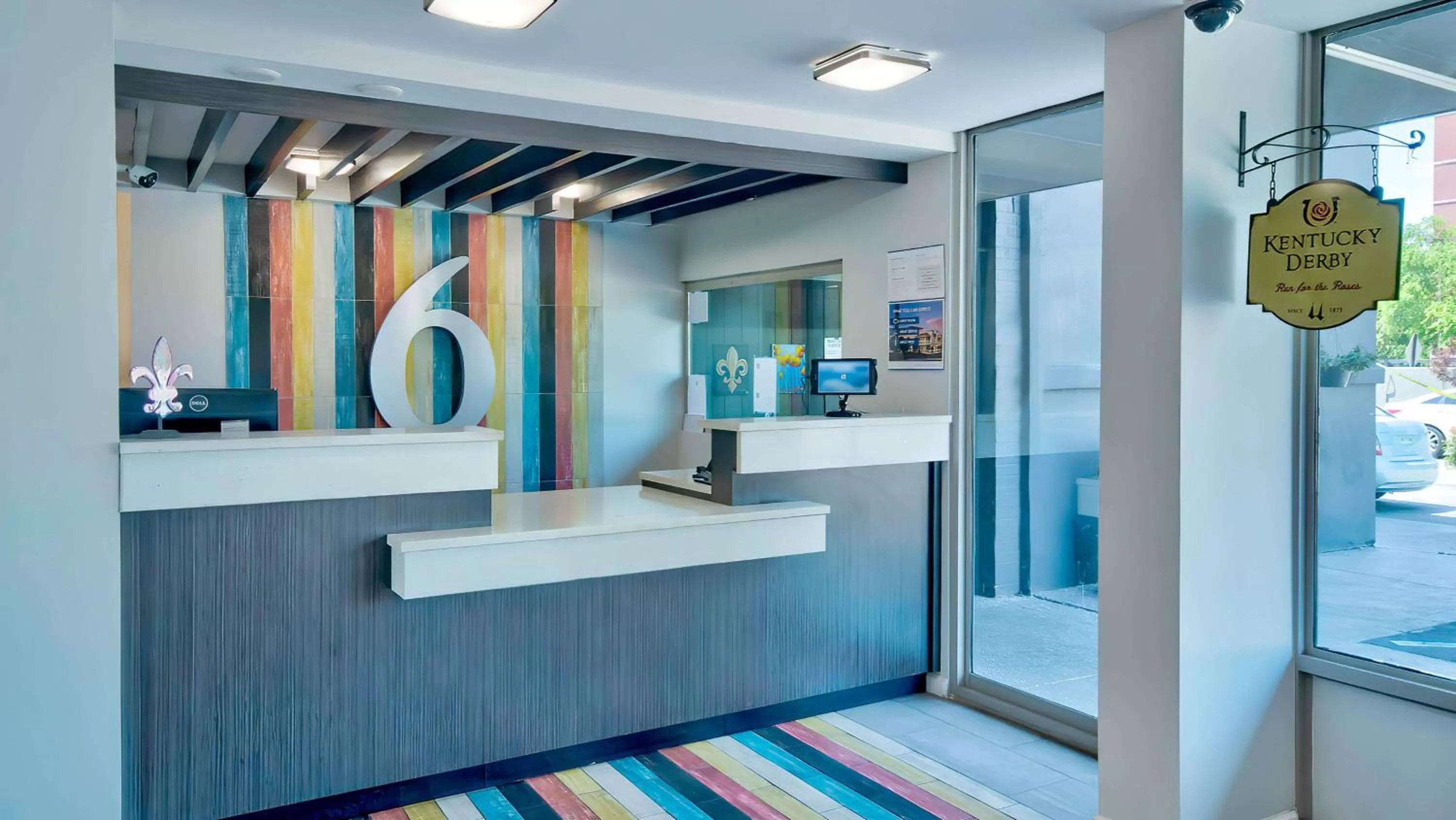 Lobby or reception in Motel 6 Louisville, Ky- Airport/ Fair Expo