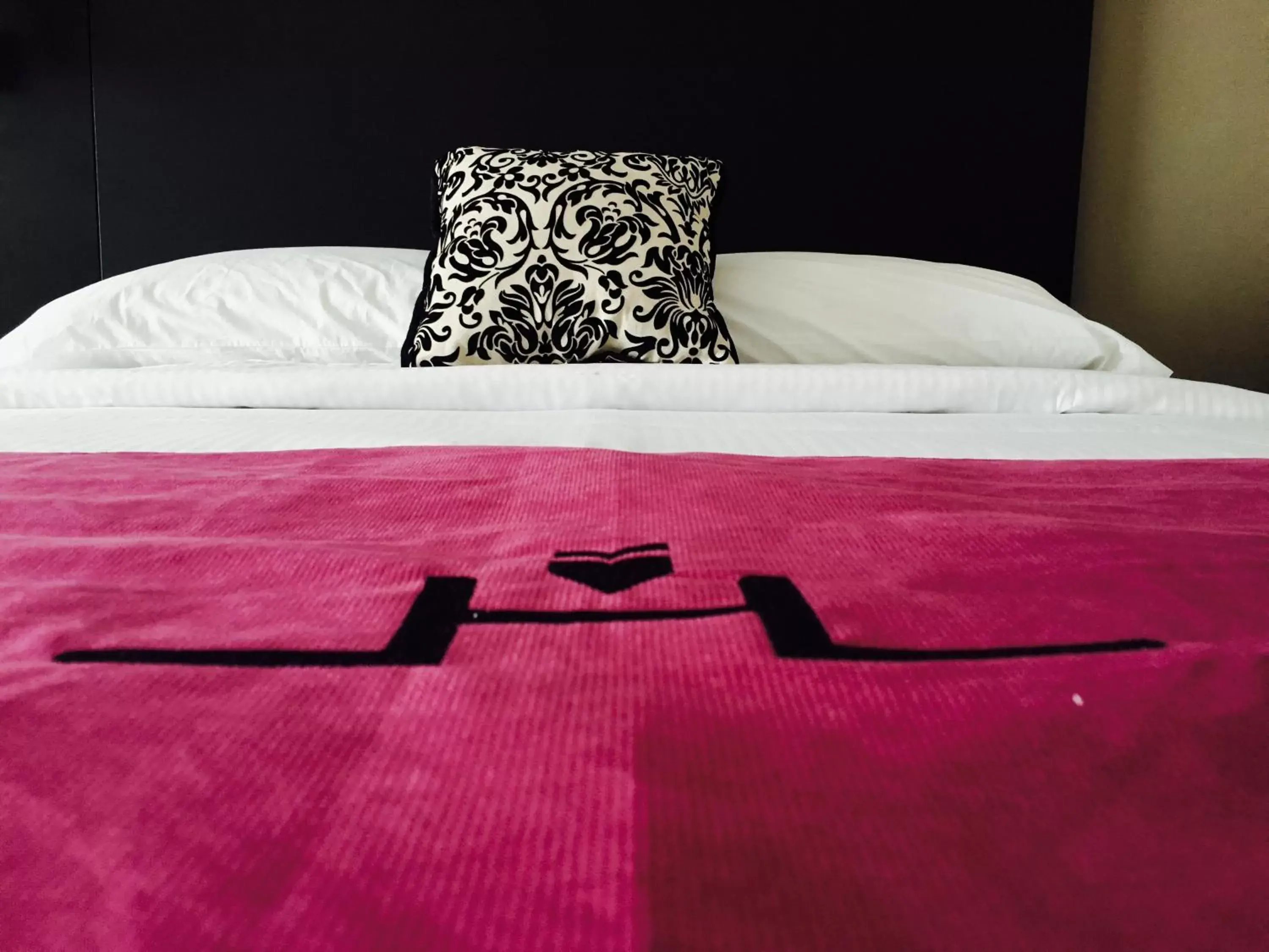 Decorative detail, Bed in Hotel HAUS Ixtaczoquitlán