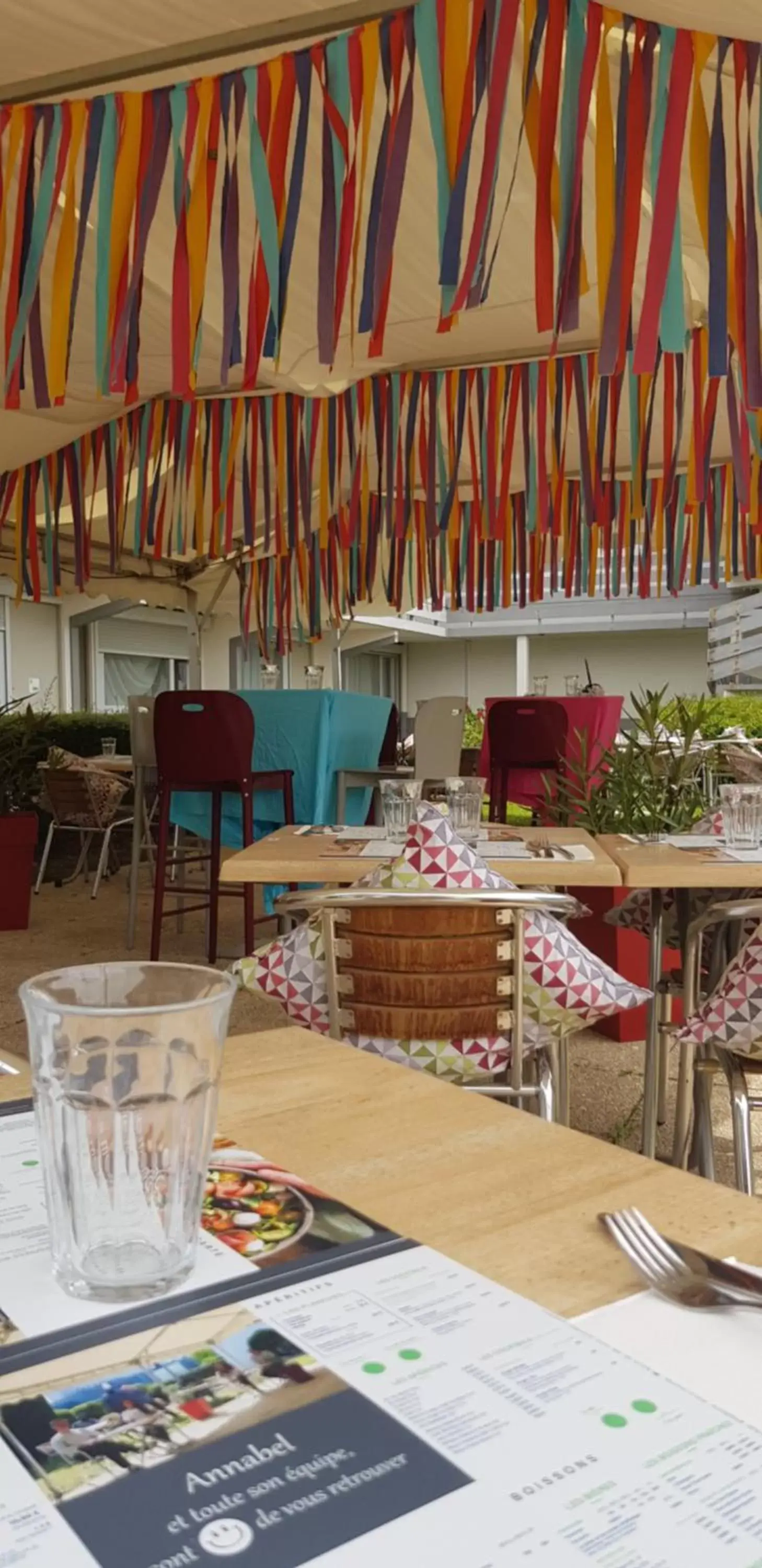 Patio, Restaurant/Places to Eat in Campanile Créteil - Bonneuil Sur Marne