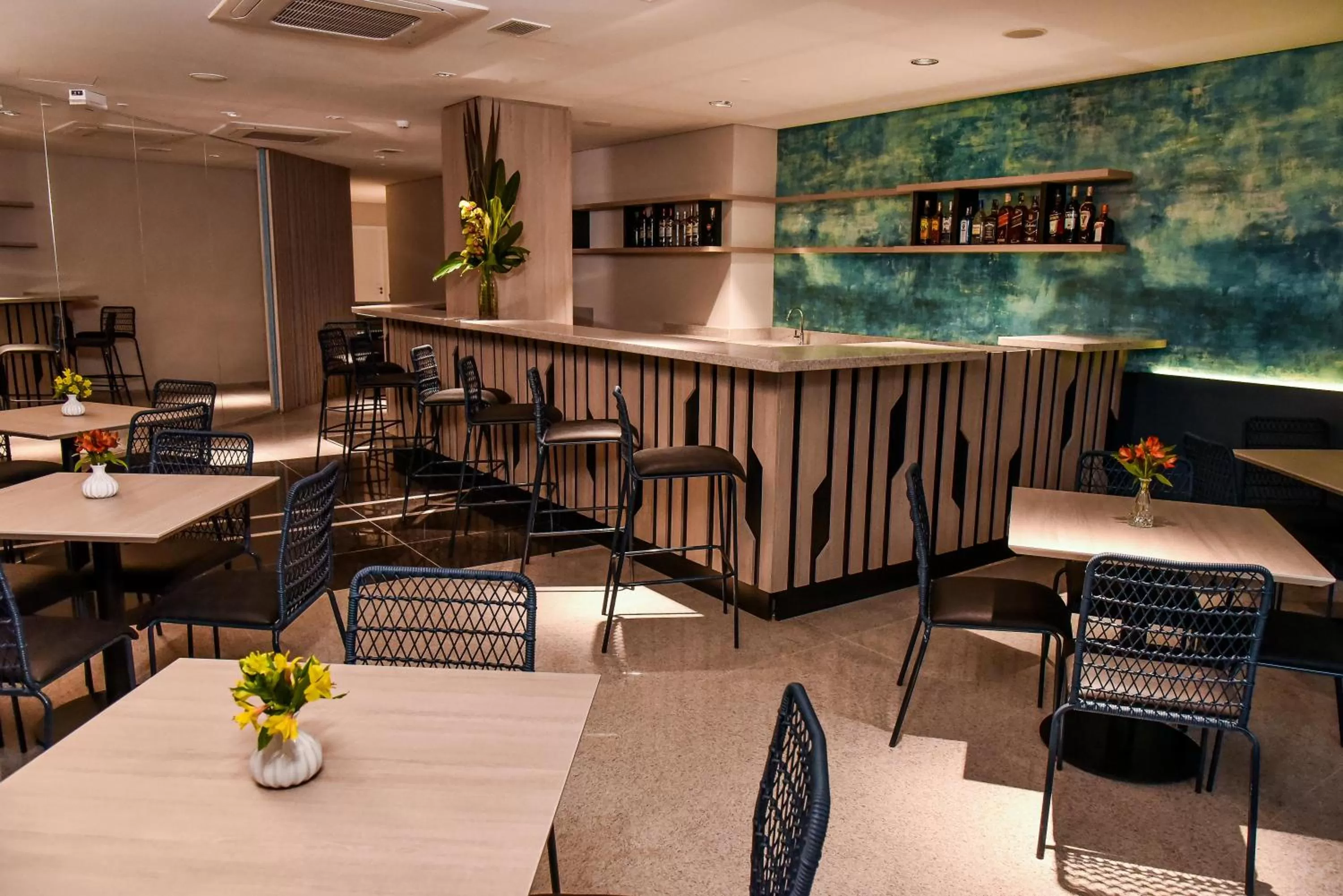 Lounge or bar in Rio Hotel by Bourbon Sao Paulo