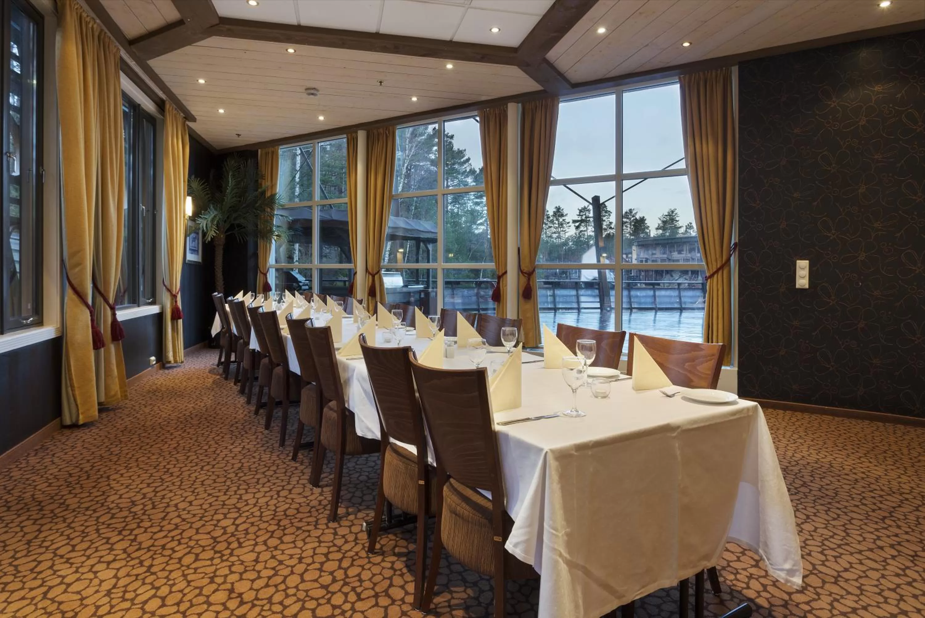 Restaurant/places to eat in Dyreparken Safarihotell