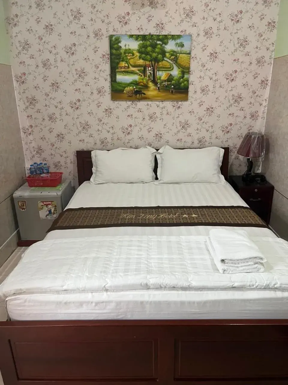 Photo of the whole room, Bed in Kim Long Hotel