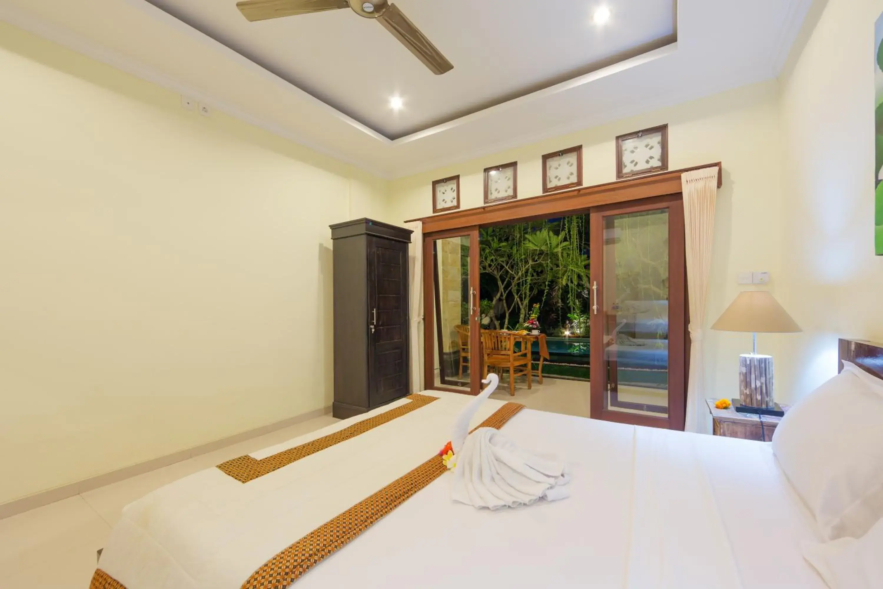 Double Room with Pool View in Padma Ubud Retreat Double Room with Pool View in Padma Ubud Retreat