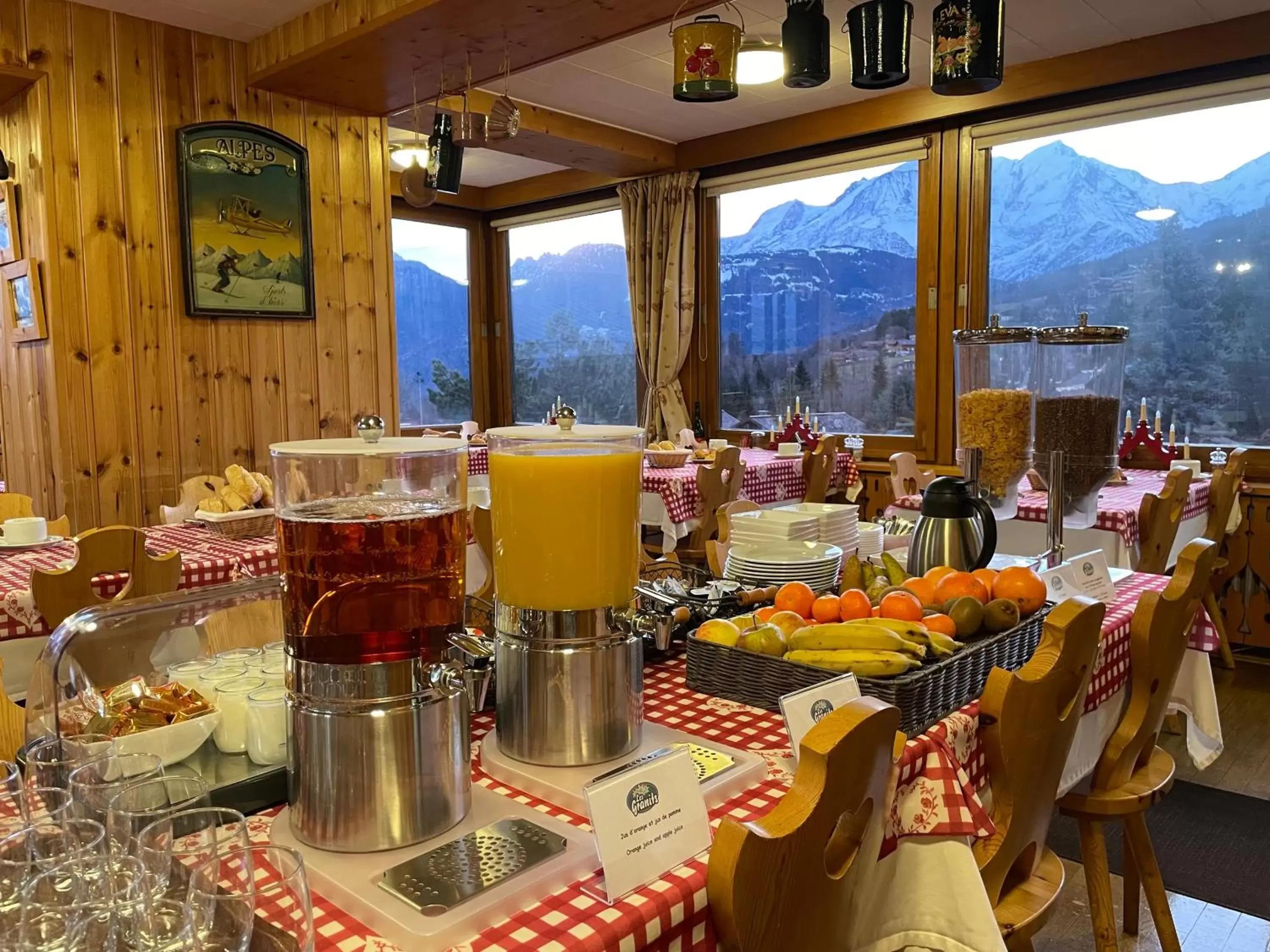 Breakfast in Hotel Les Granits