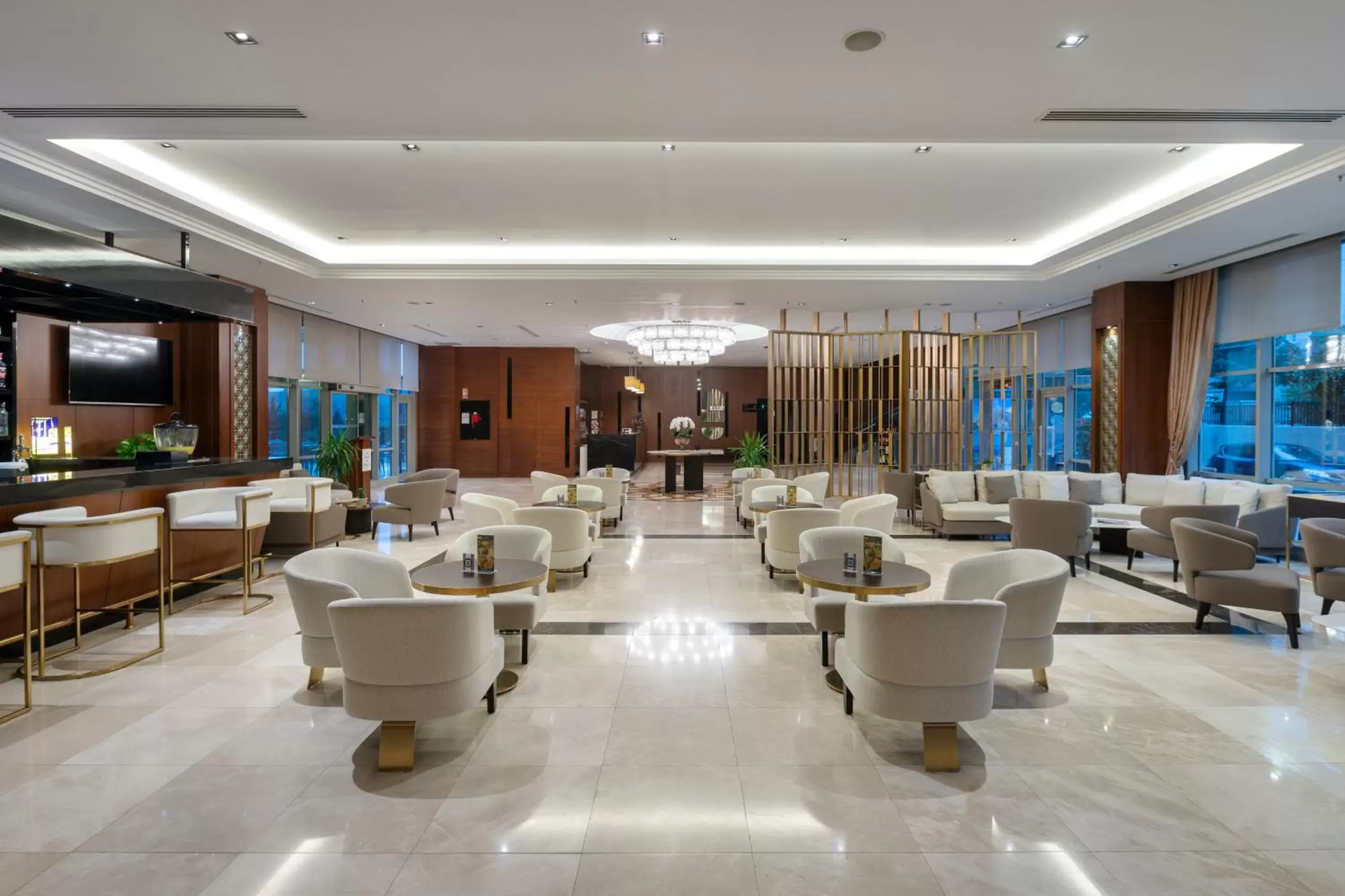 Food and drinks in Miracle Istanbul Asia Airport Hotel & Spa