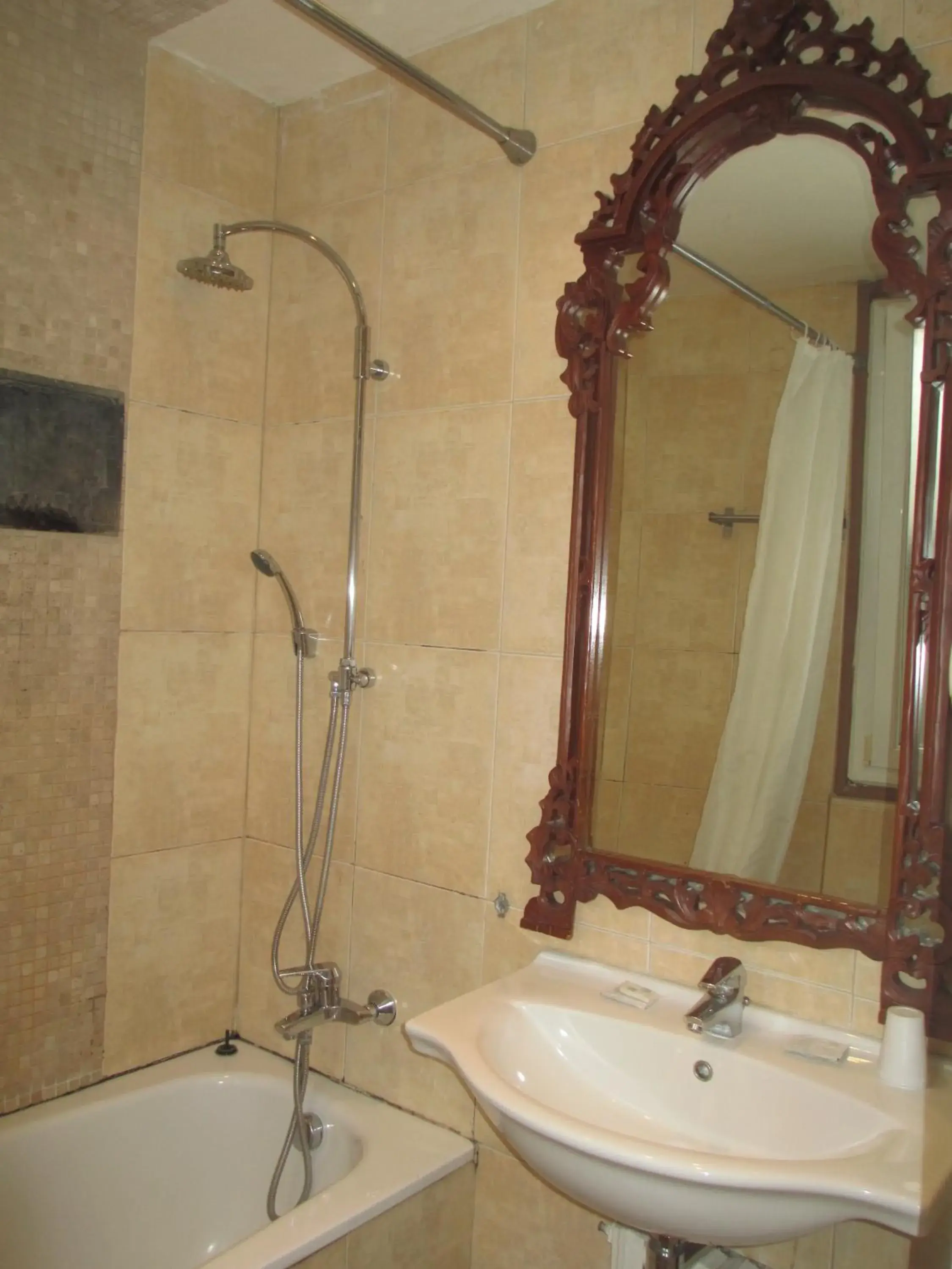 Bathroom in Camelia Prestige - Place de la Nation