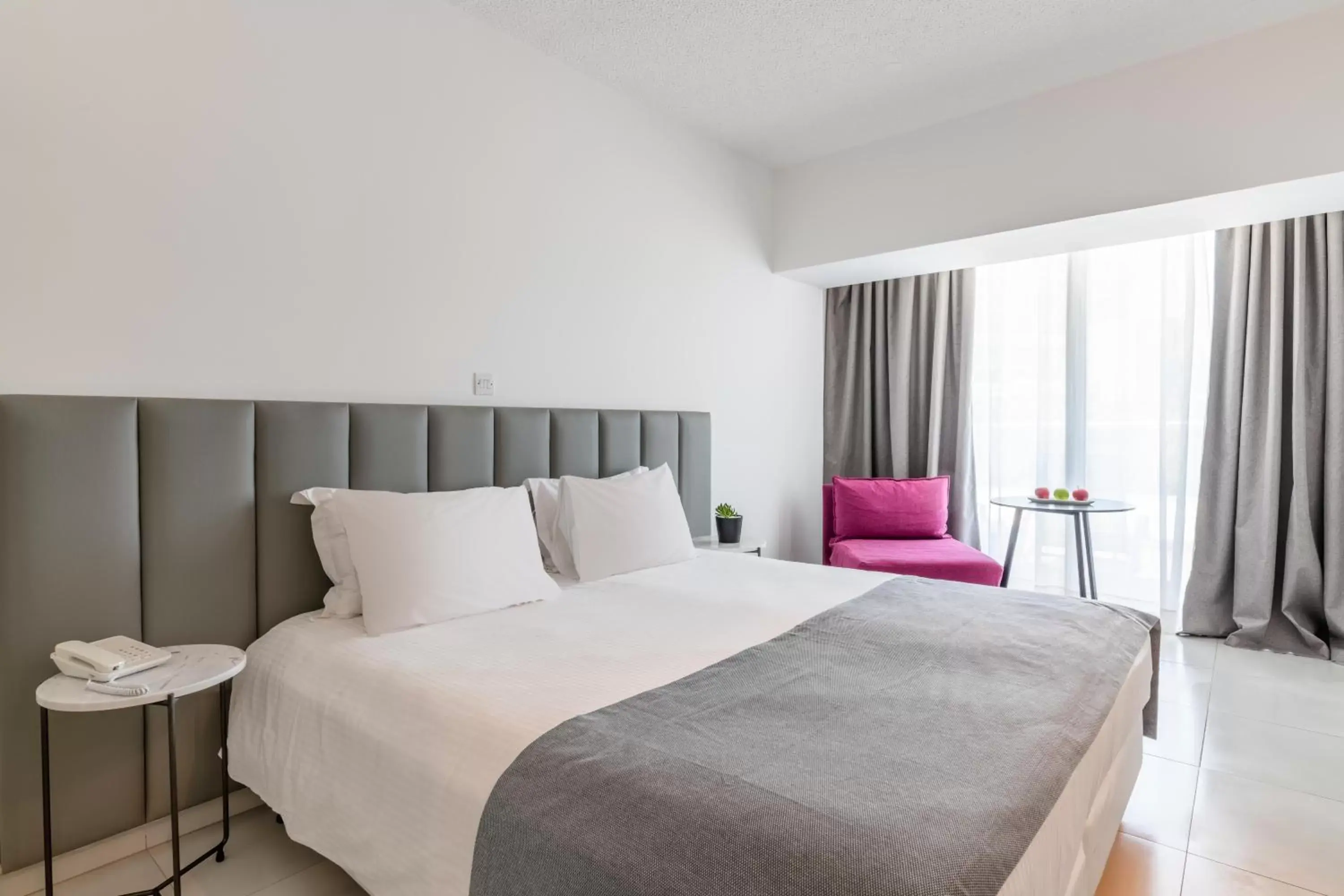 Bedroom, Bed in Napa Mermaid Hotel & Suites