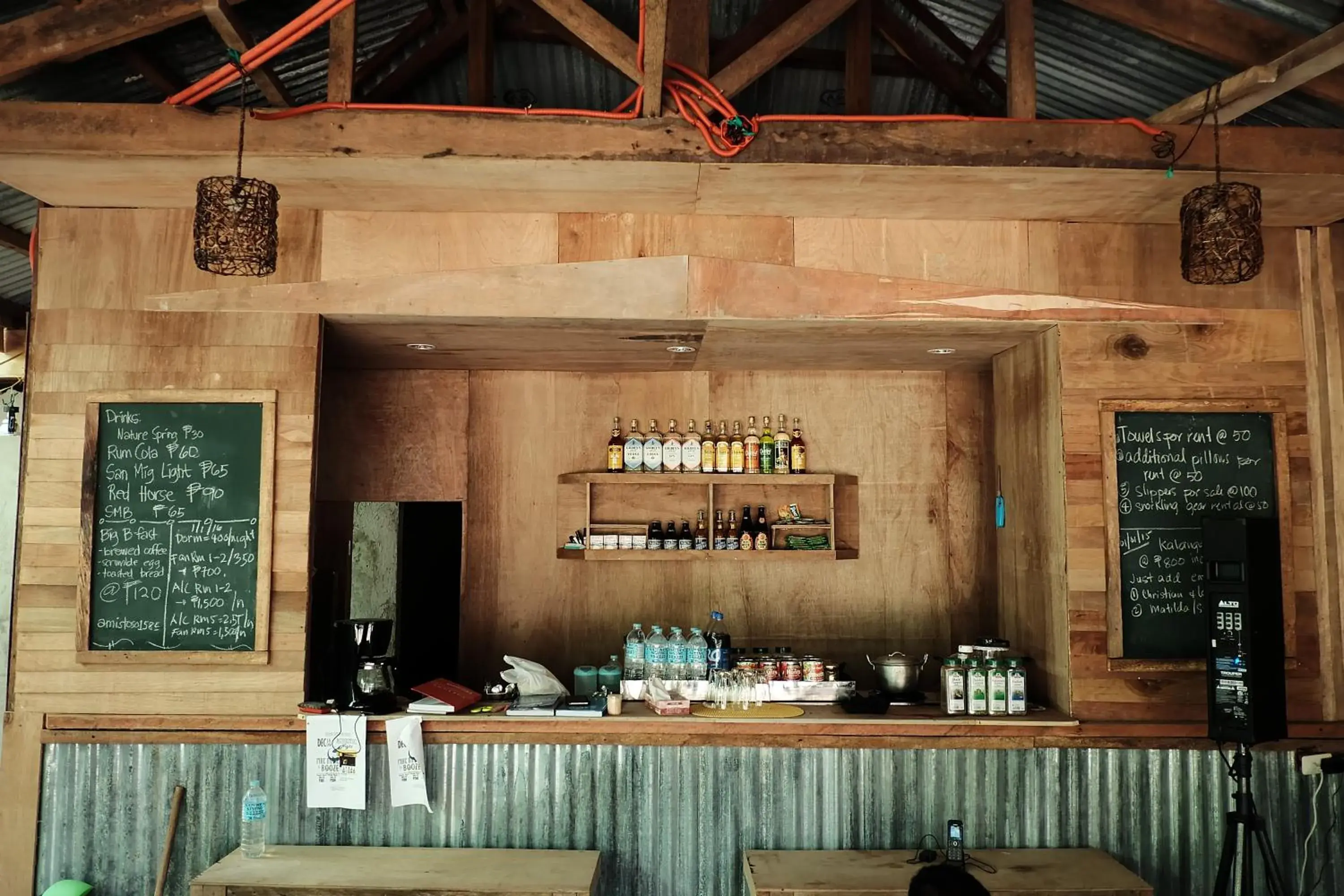 Lounge or bar in Malapascua Budget Inn