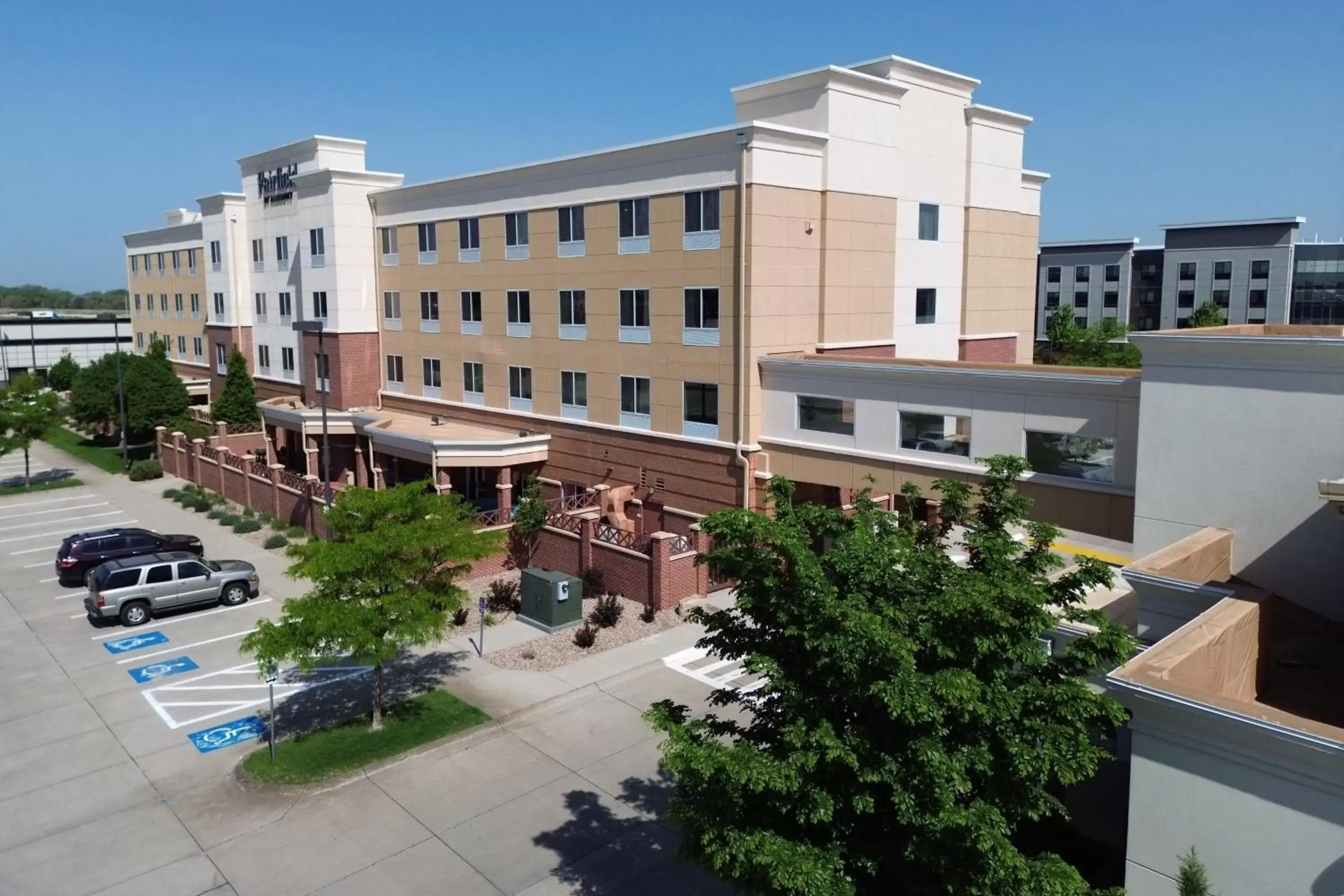 Property Building in Fairfield Inn & Suites by Marriott Kearney