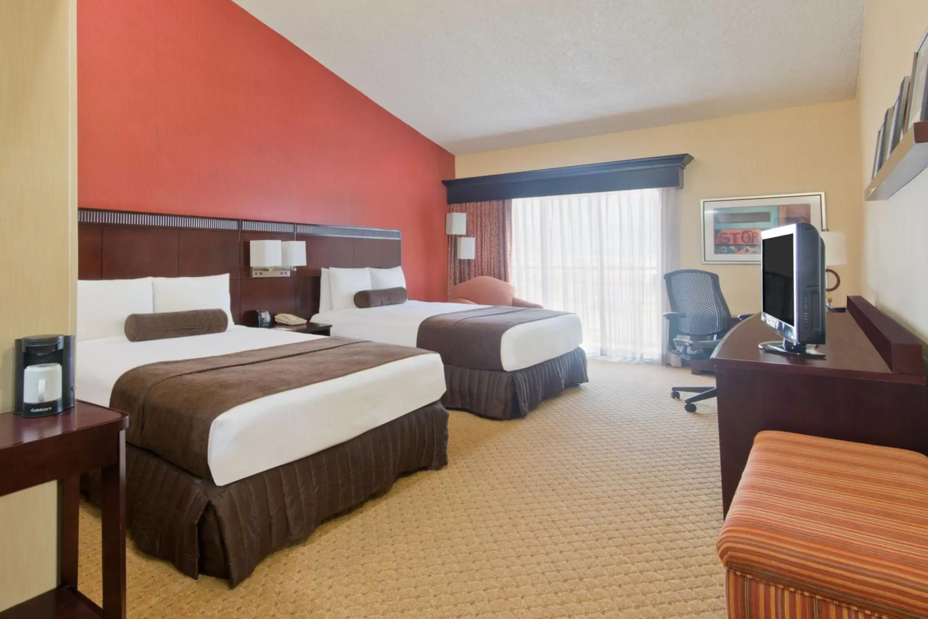 Photo of the whole room, Bed in Crowne Plaza Albuquerque