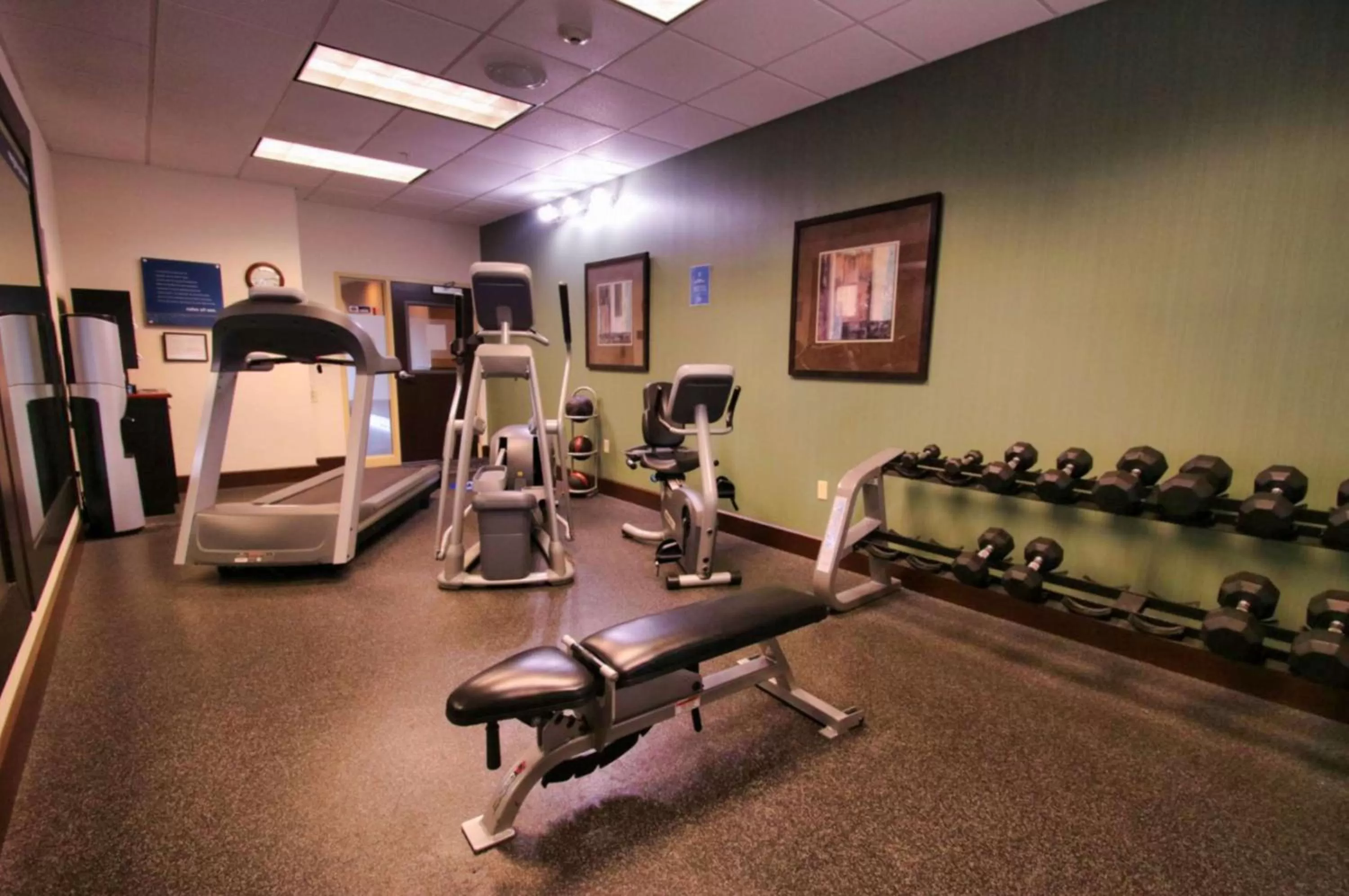 Fitness centre/facilities in Hampton Inn & Suites Jacksonville Beach Boulevard/Mayo Clinic