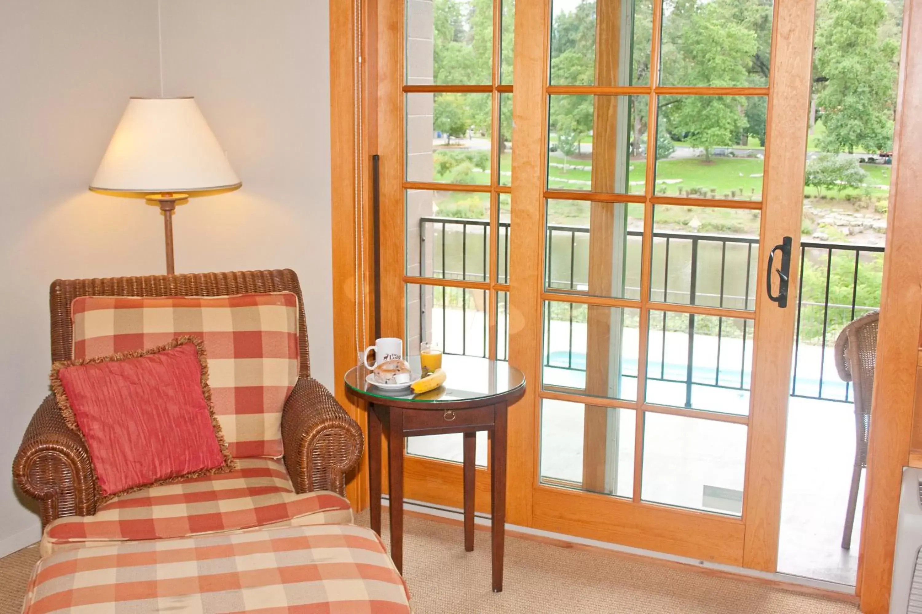 Seating Area in The Lodge at Riverside